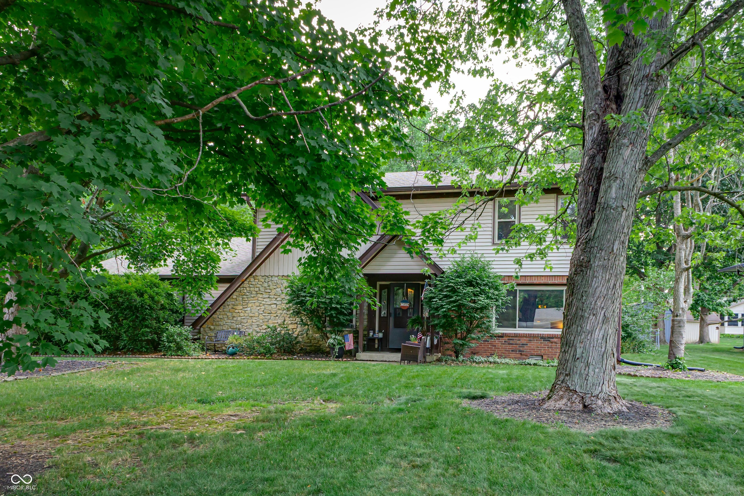 919 Dreamy Street