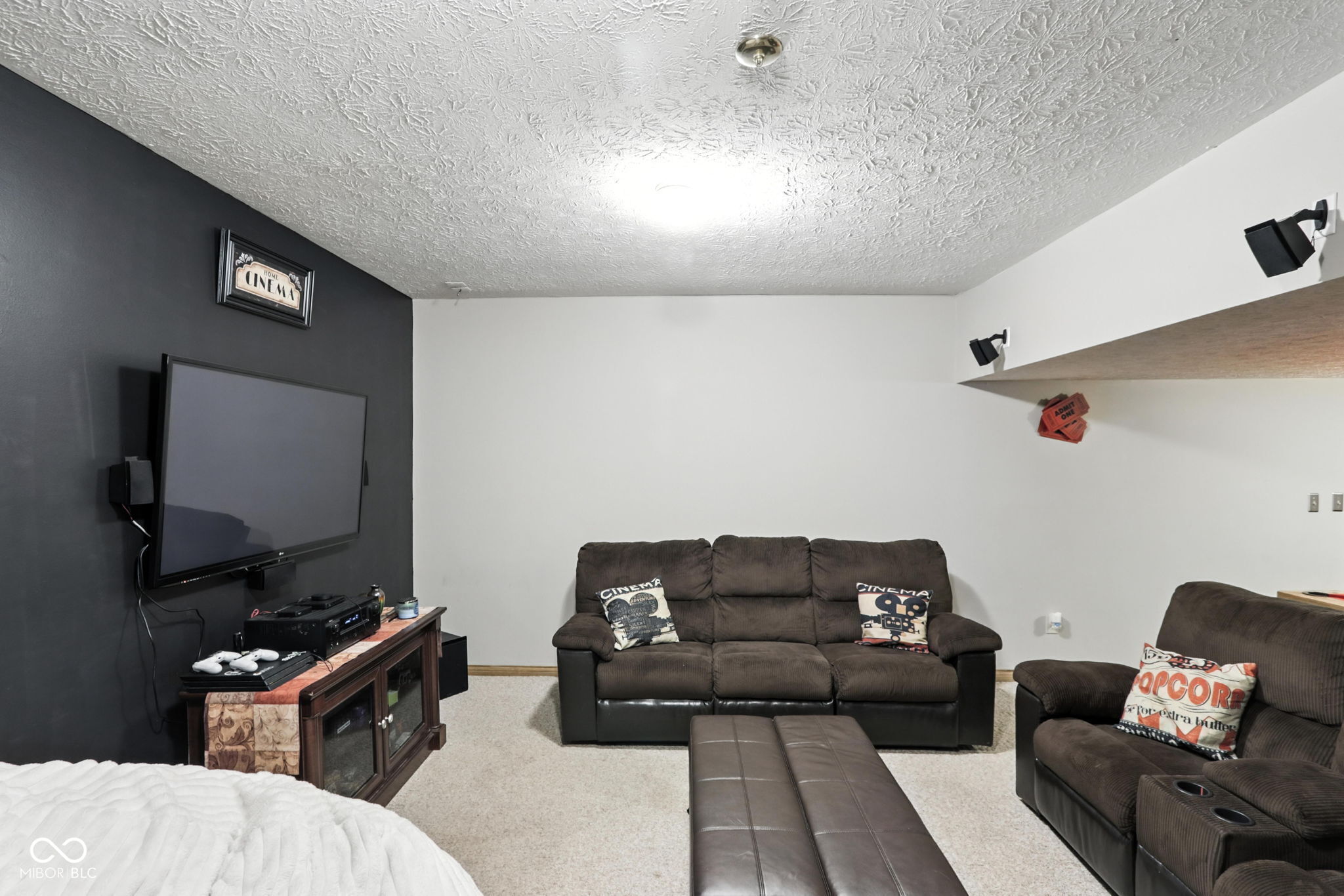 4489 Annelo Drive