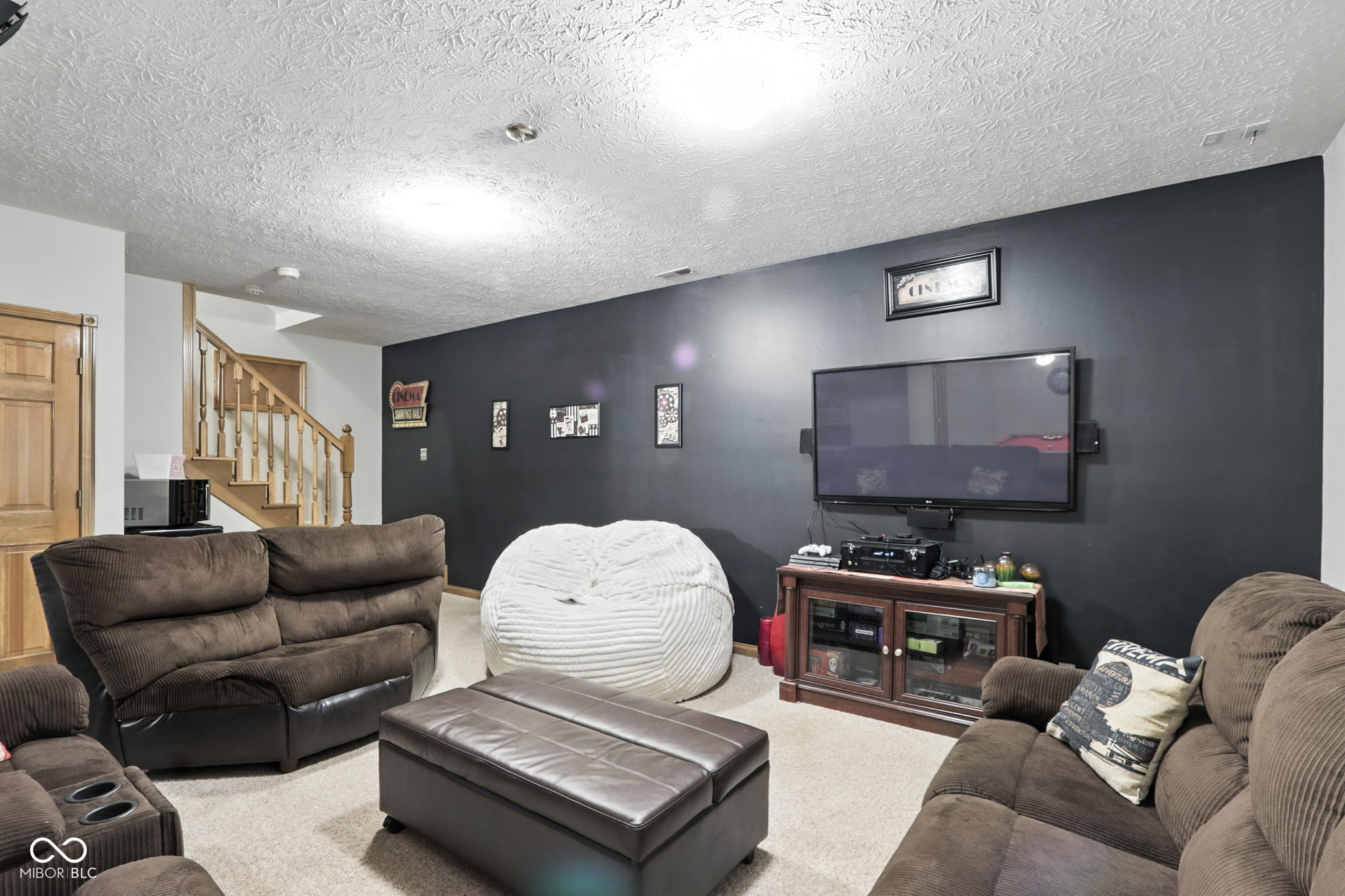4489 Annelo Drive