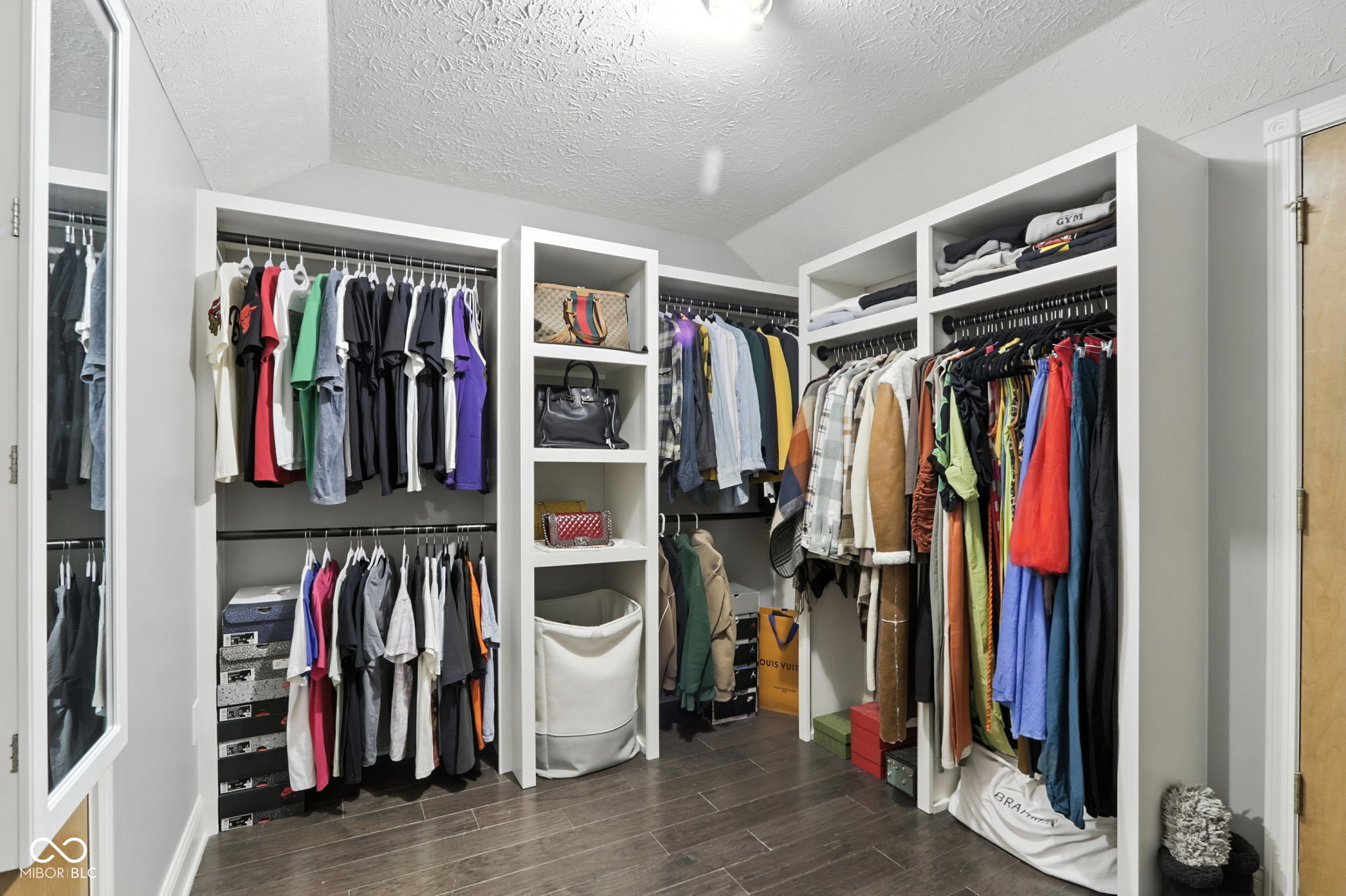 4489 Annelo Drive