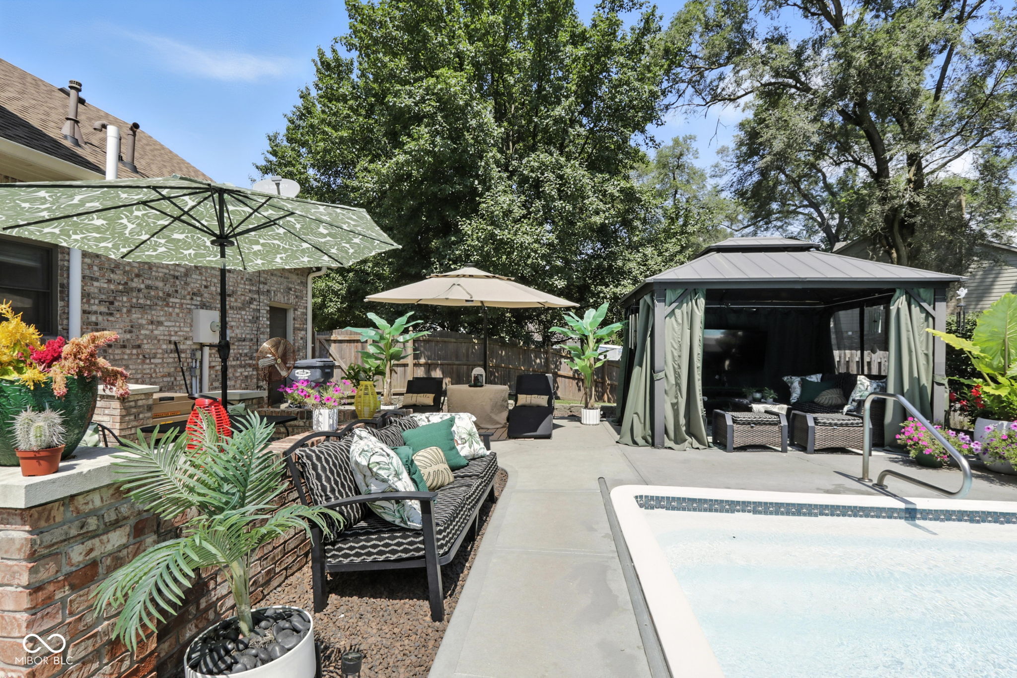 4489 Annelo Drive