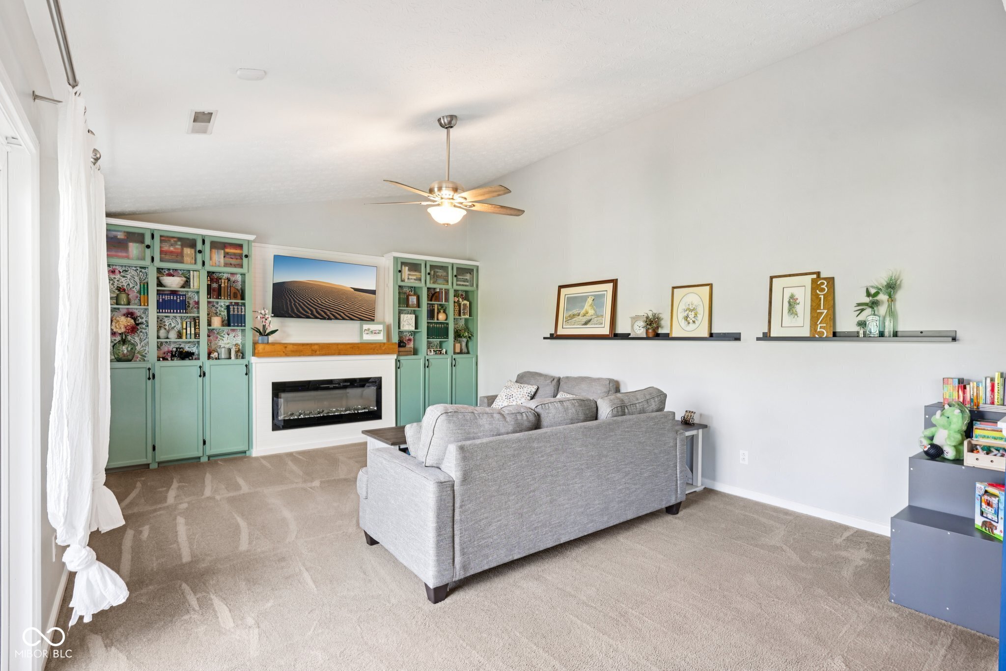 3175 Delaway Lane