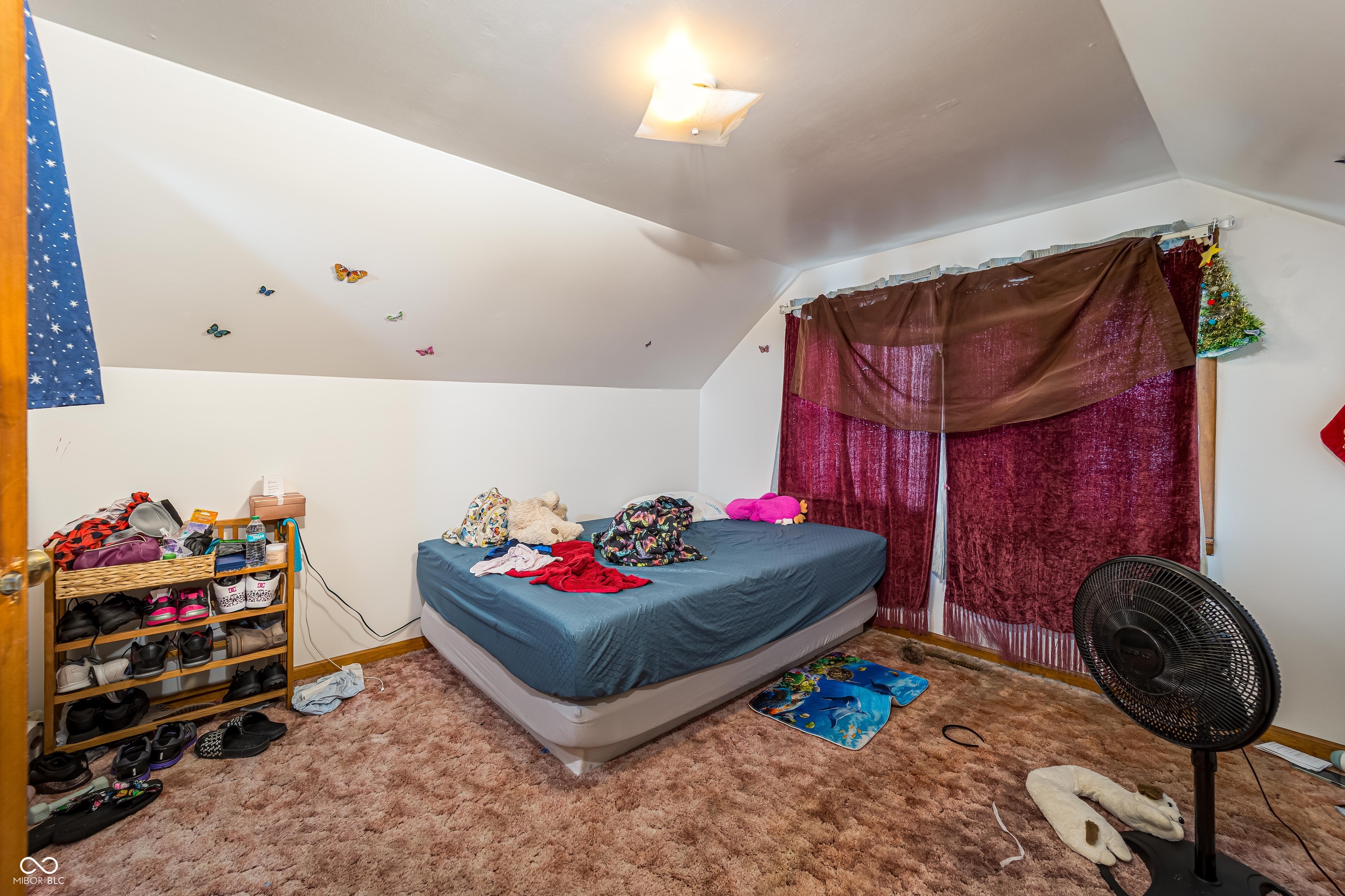 20-24 N Eisenhower Drive