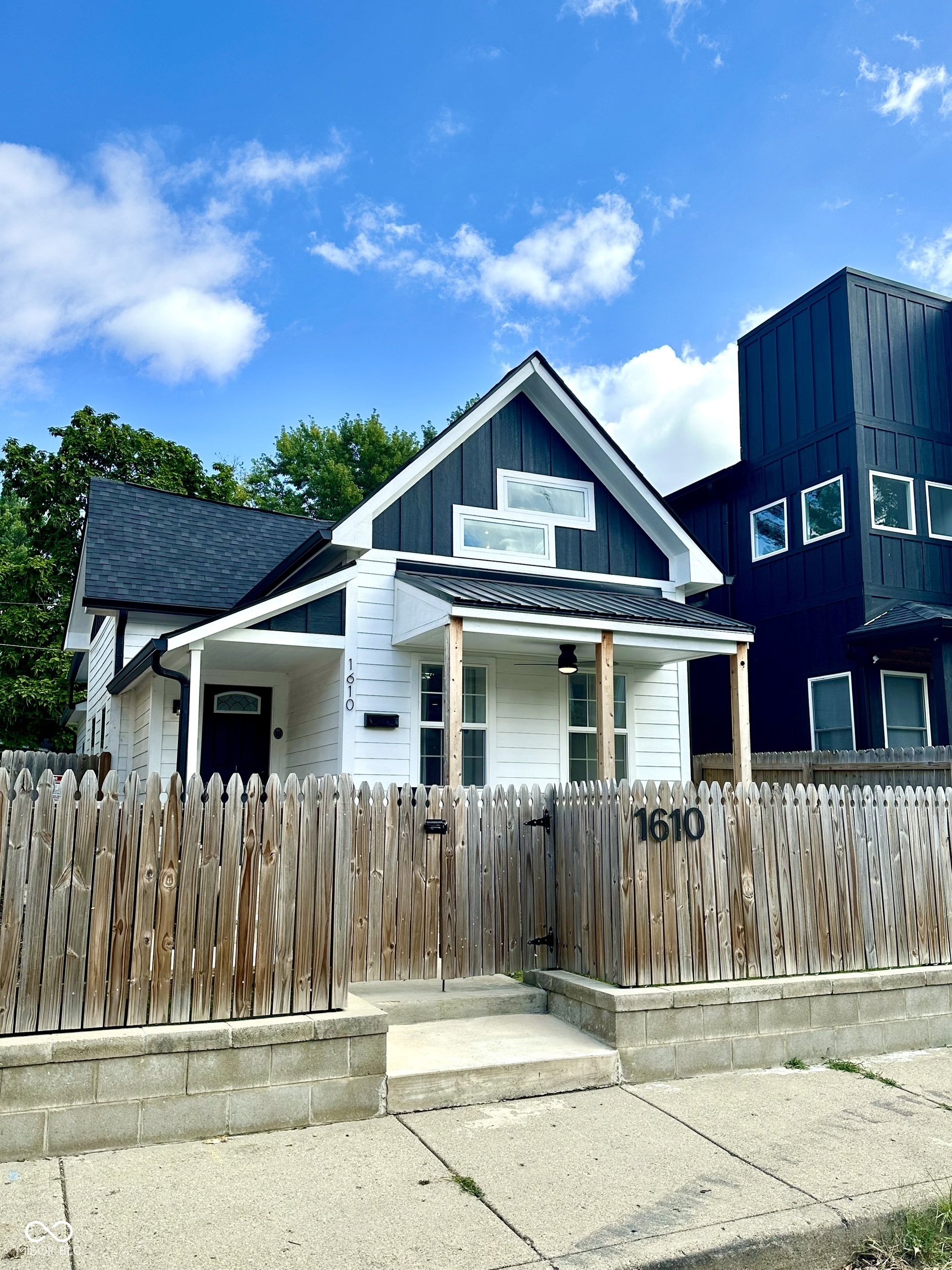 1610 E Ohio Street