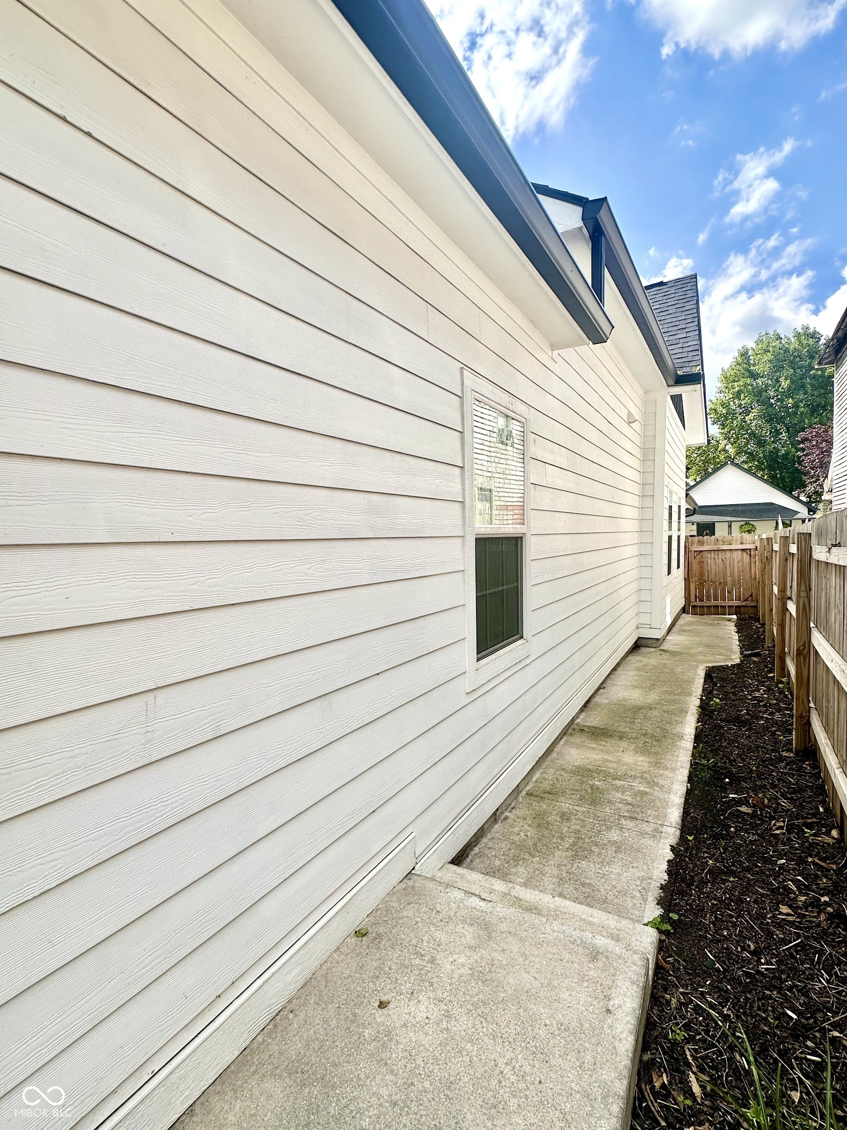 1610 E Ohio Street