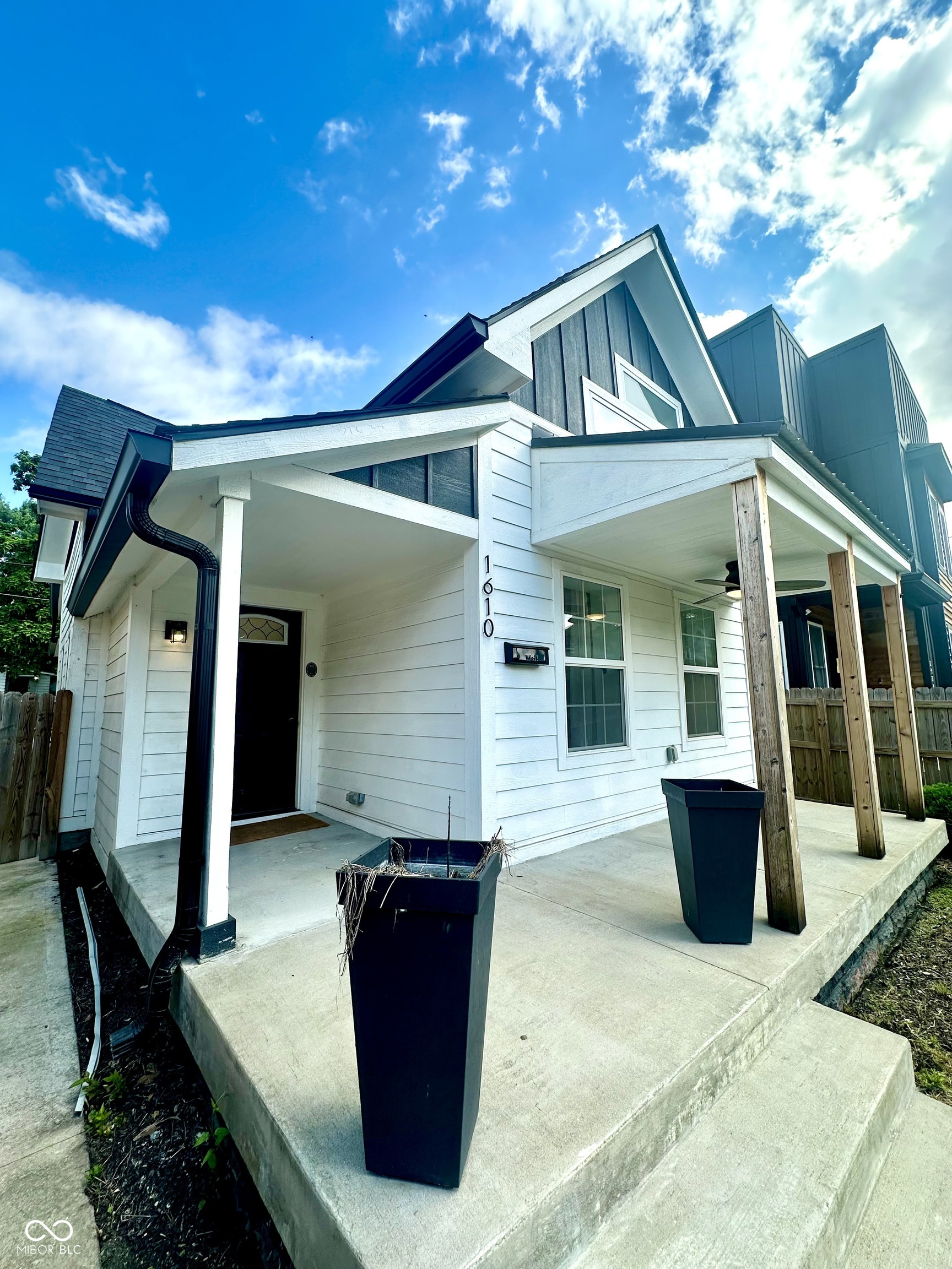1610 E Ohio Street