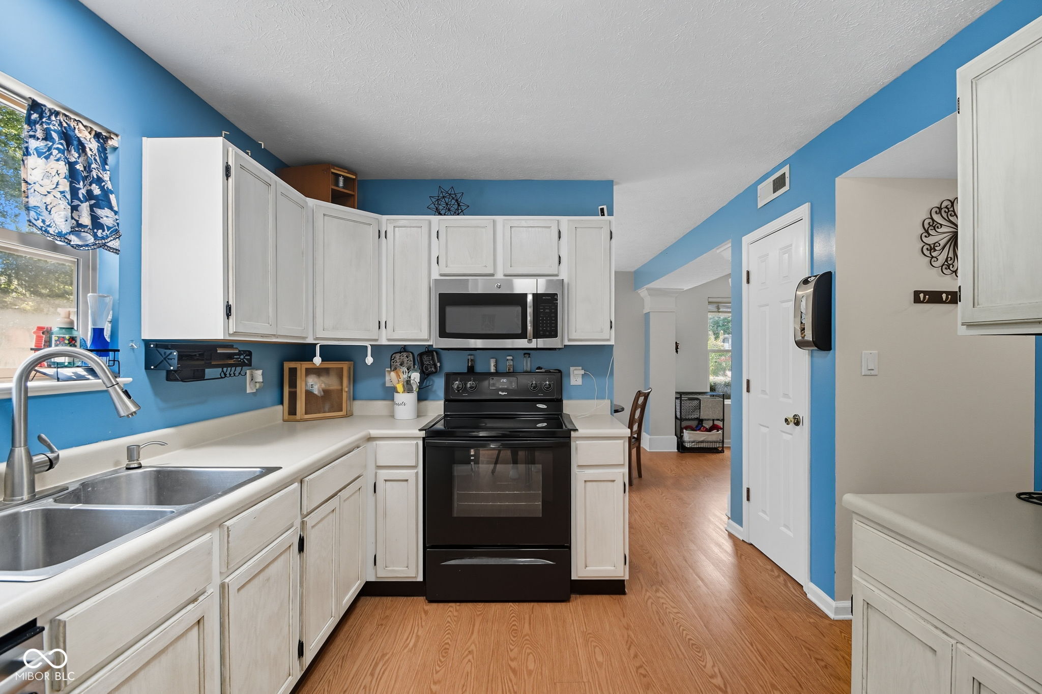 5449 Carew Lane