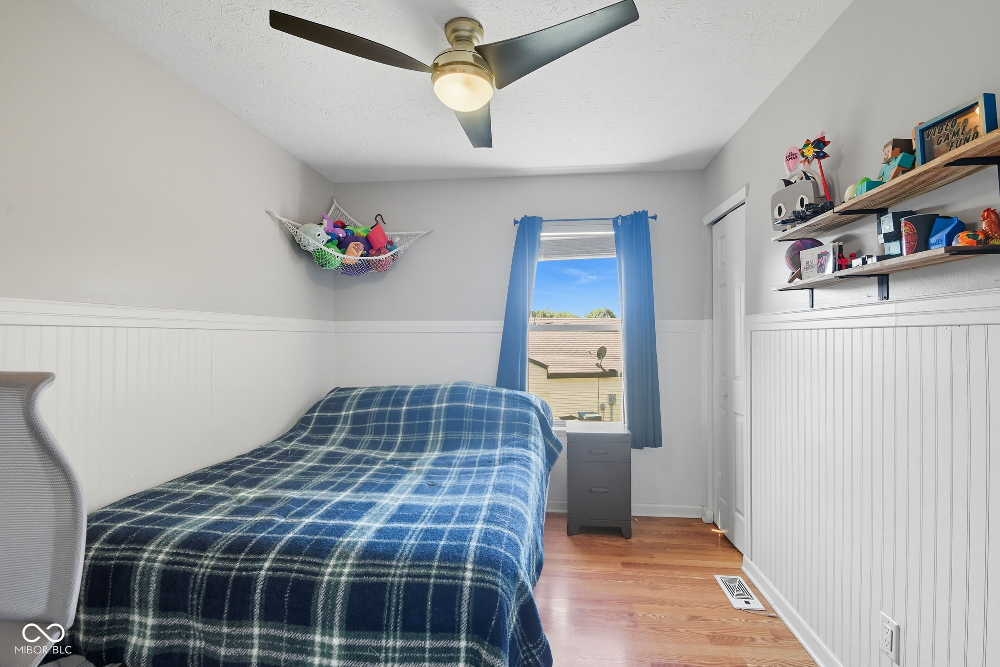5449 Carew Lane