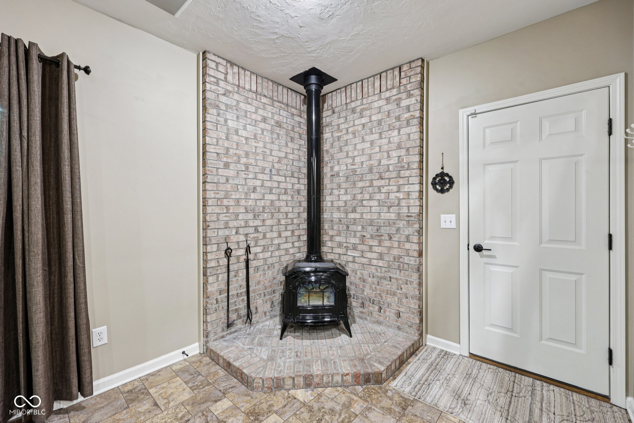759 W Keller Hill Road