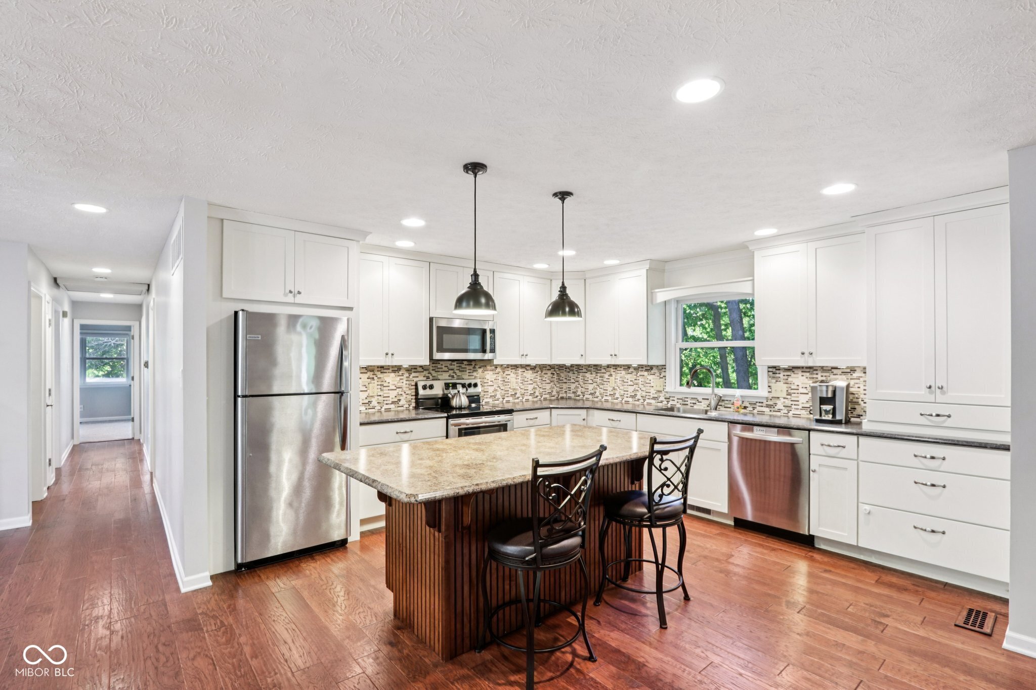 3975 Creekwood Drive