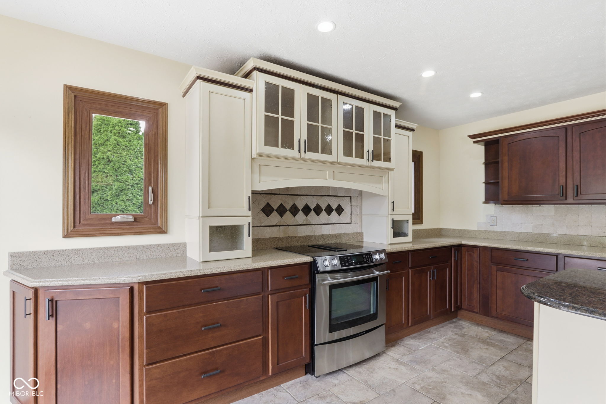 1007 Mount Vernon Court