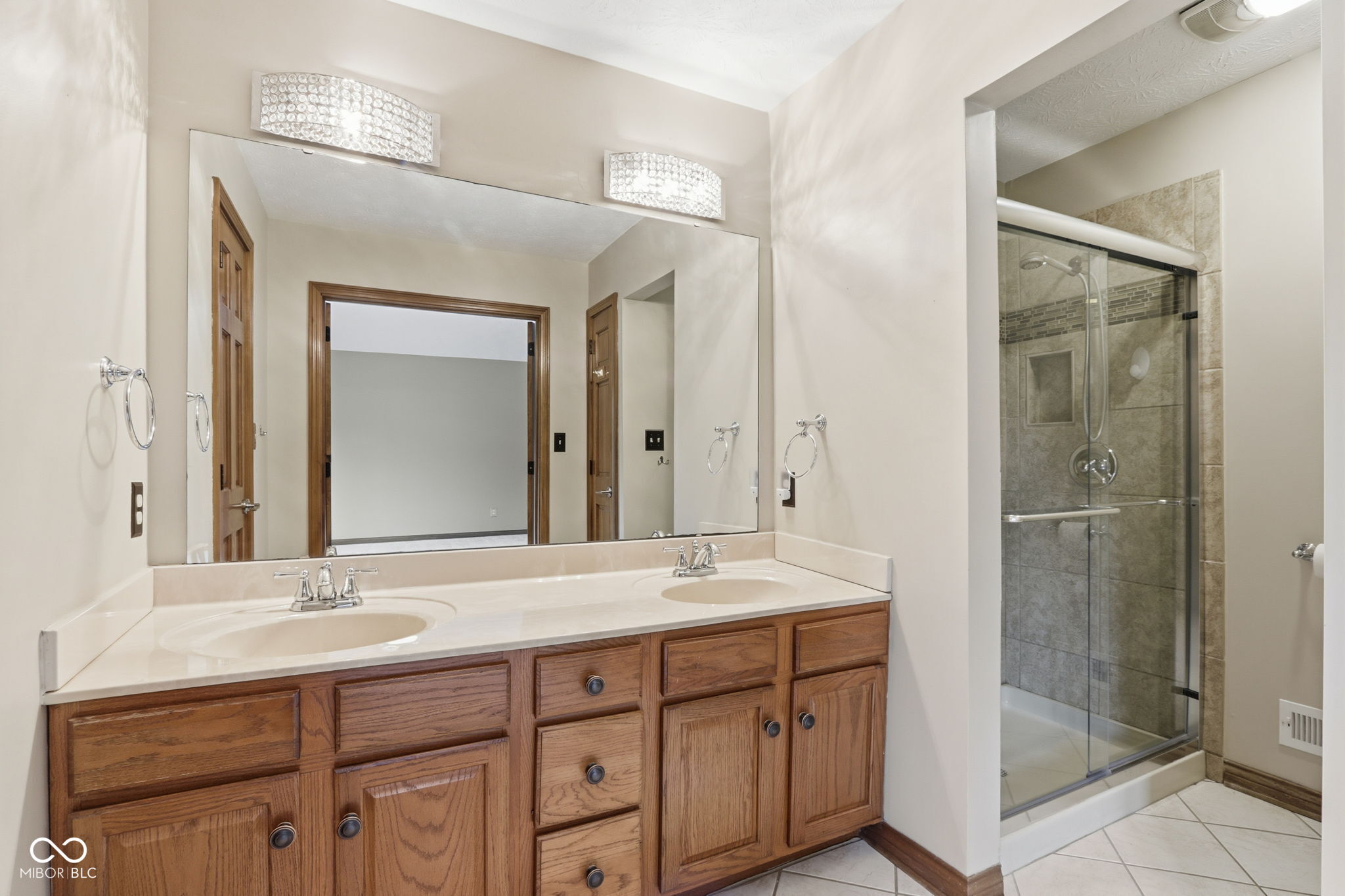 1007 Mount Vernon Court