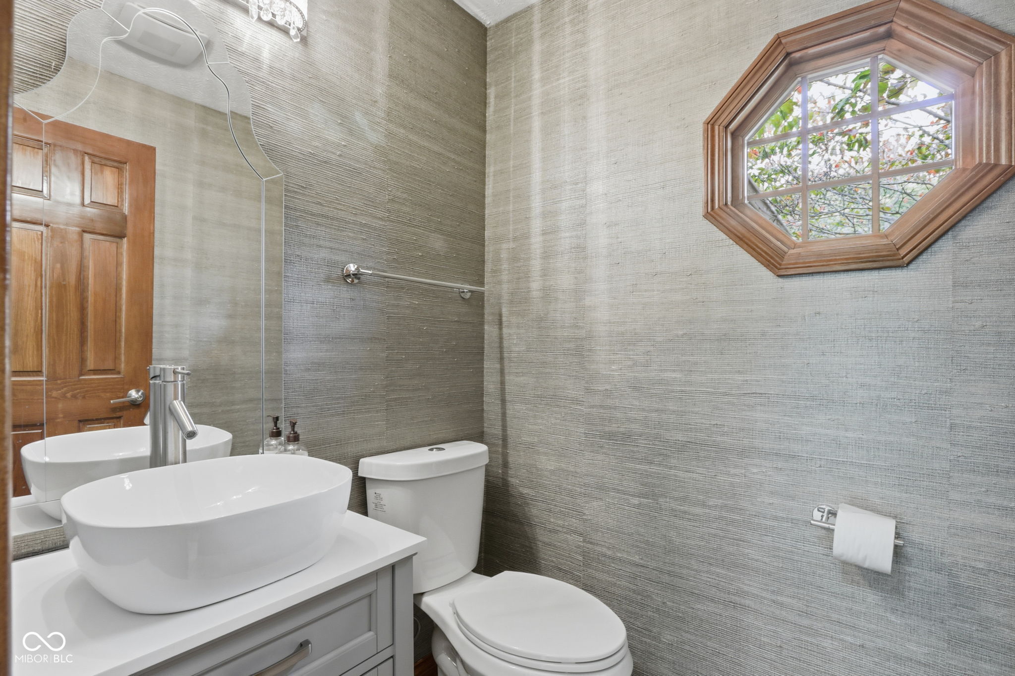 1007 Mount Vernon Court