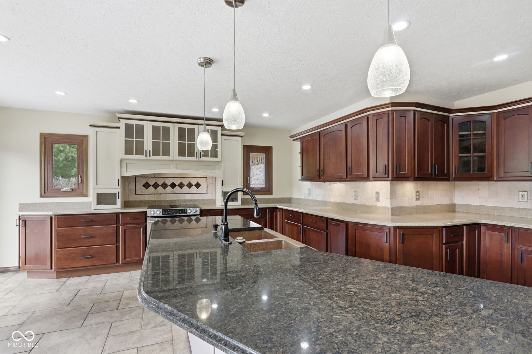 1007 Mount Vernon Court