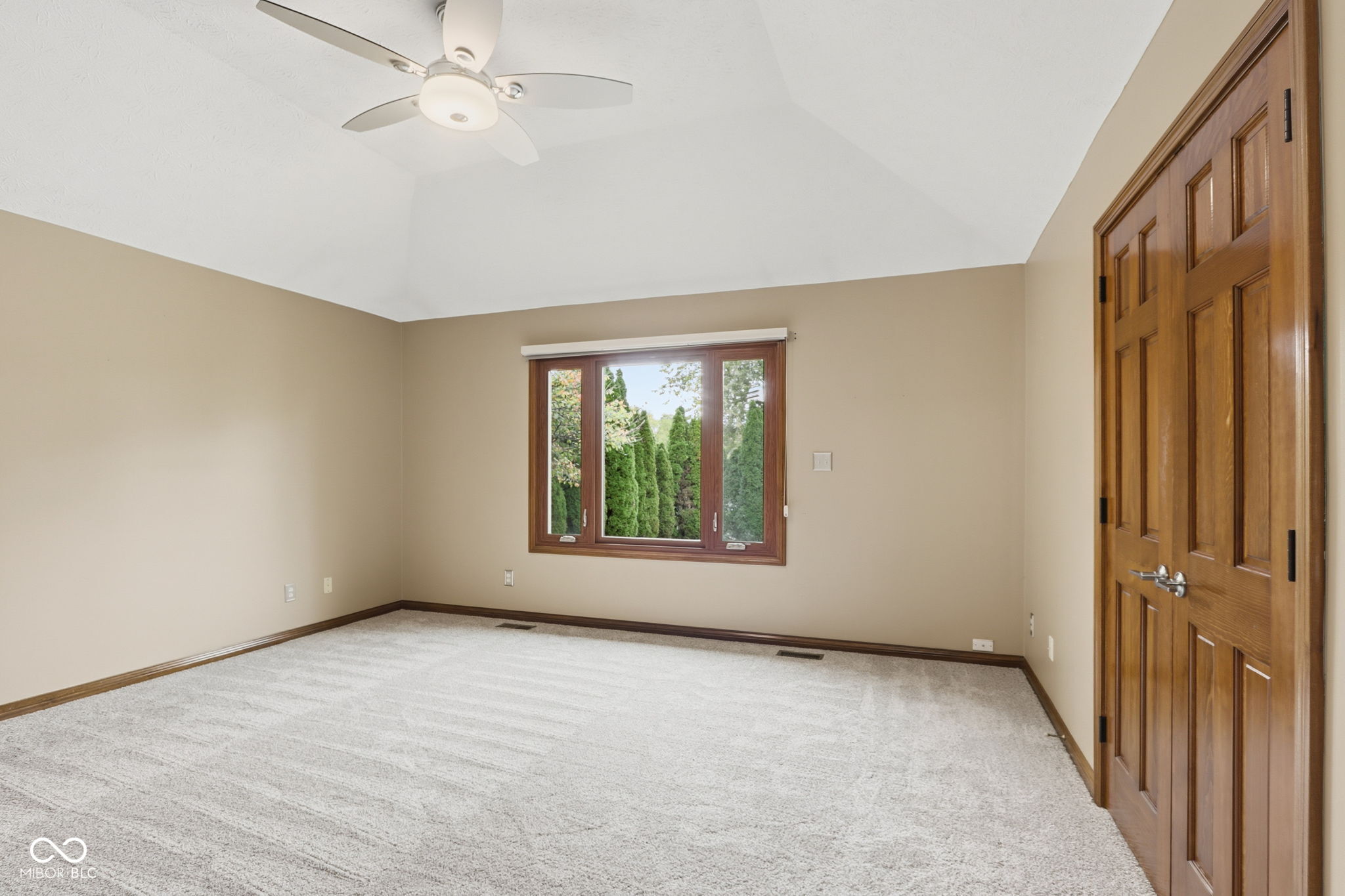 1007 Mount Vernon Court