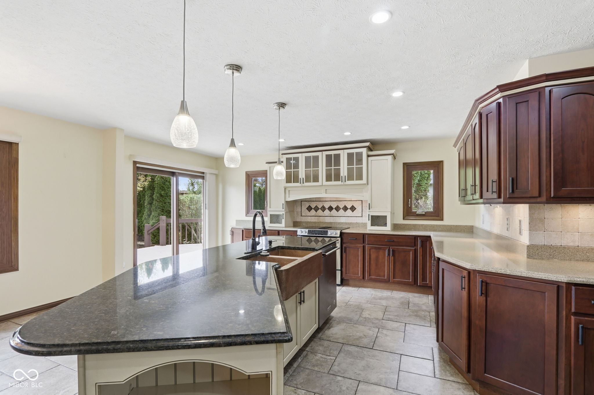 1007 Mount Vernon Court