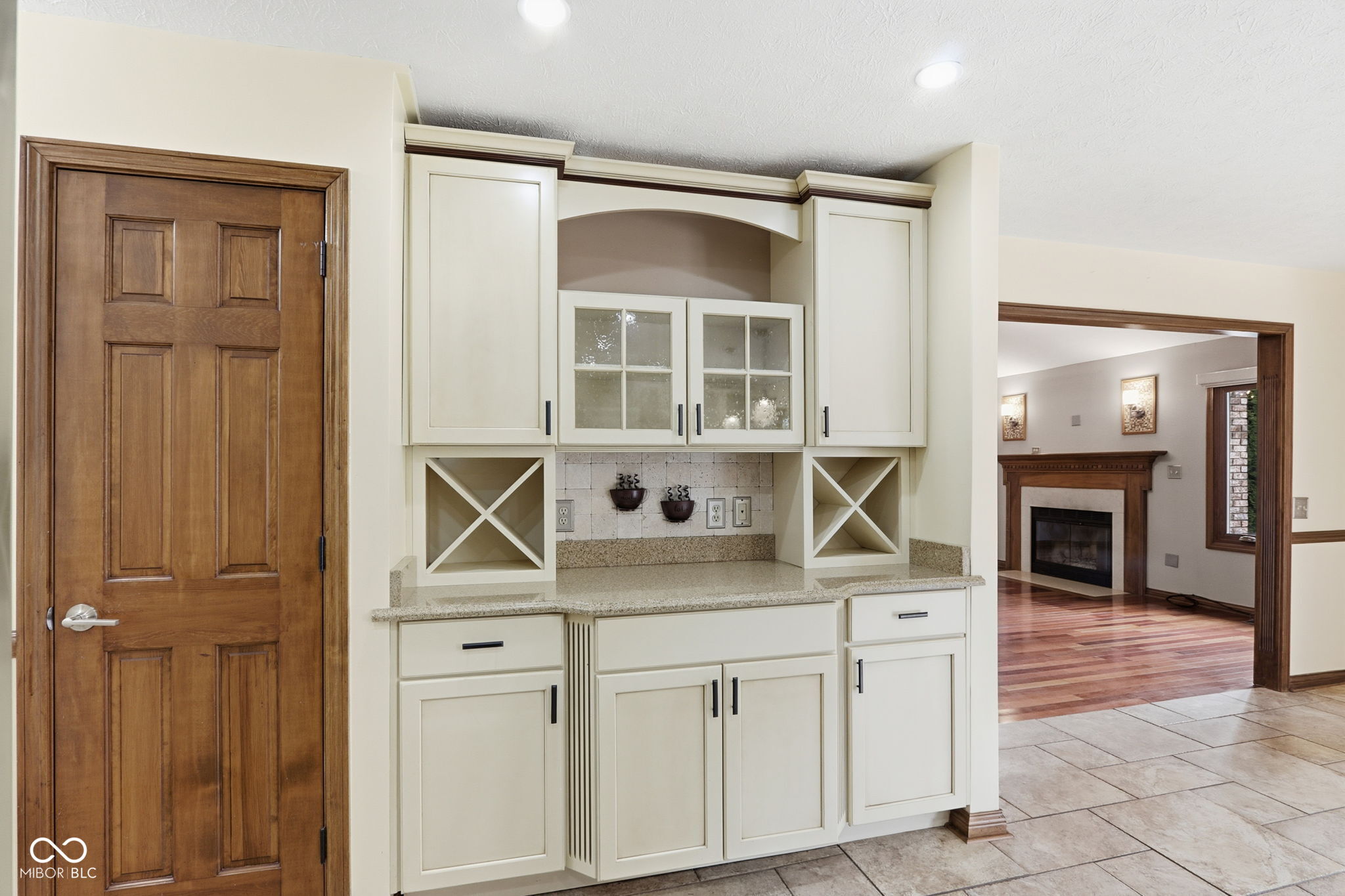 1007 Mount Vernon Court