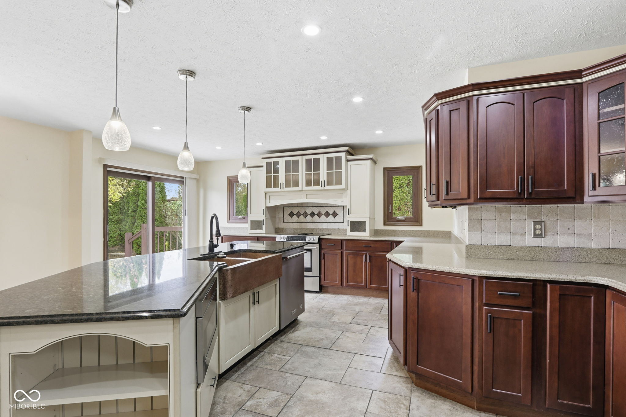 1007 Mount Vernon Court