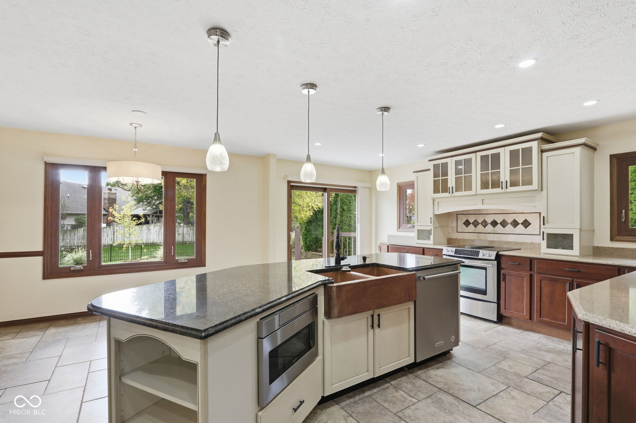 1007 Mount Vernon Court