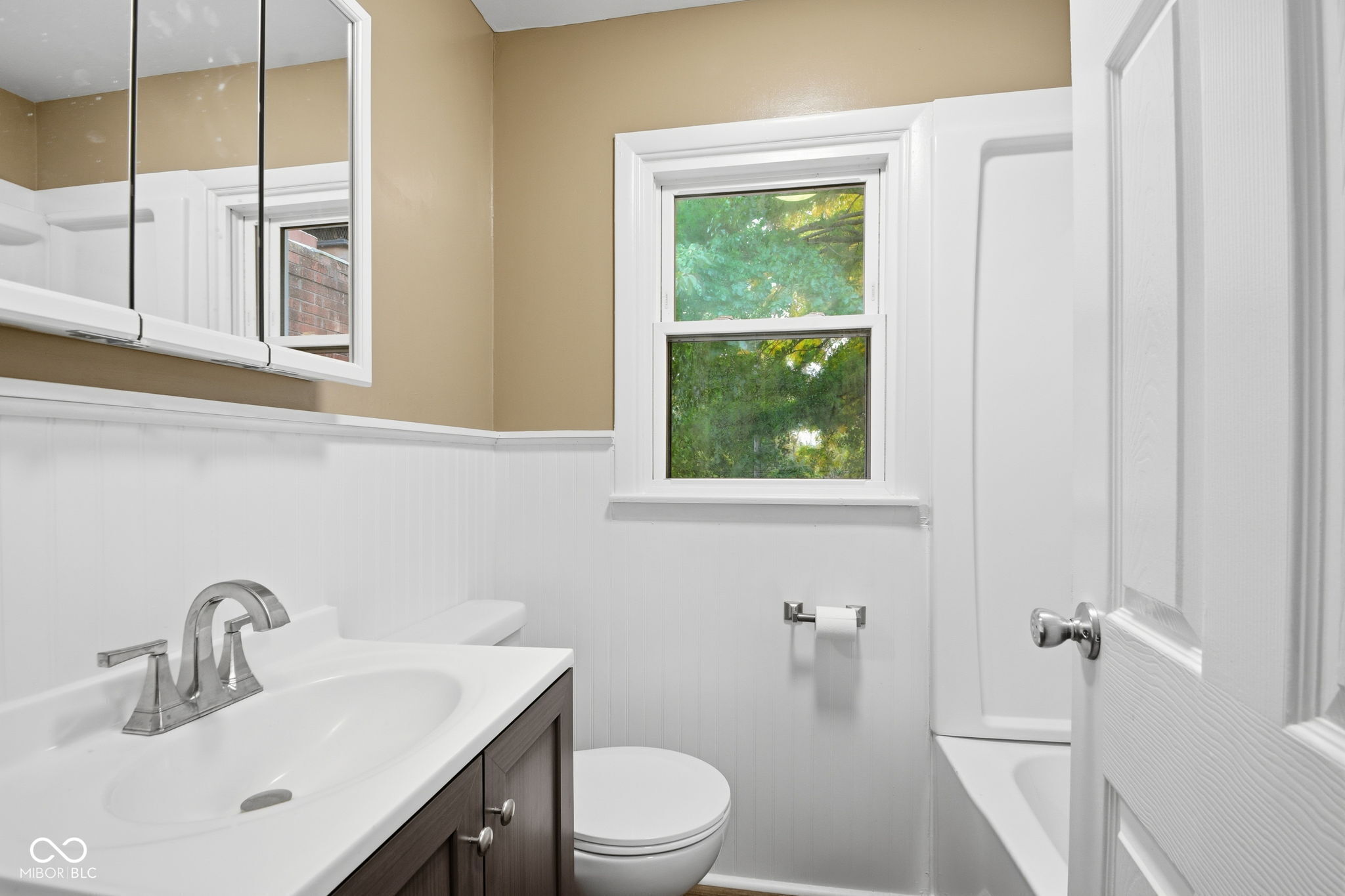 749 W Edgewood Avenue