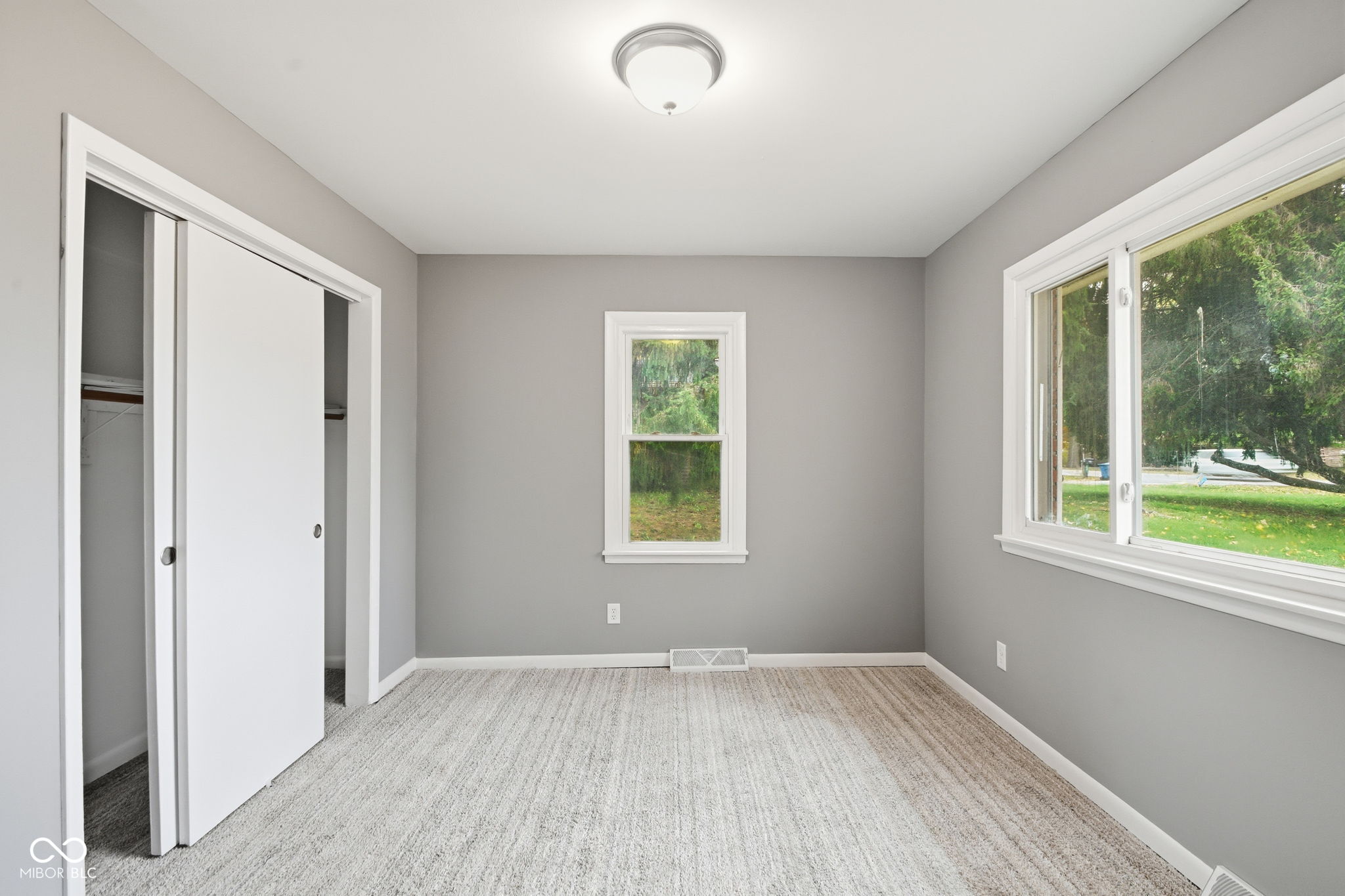 749 W Edgewood Avenue