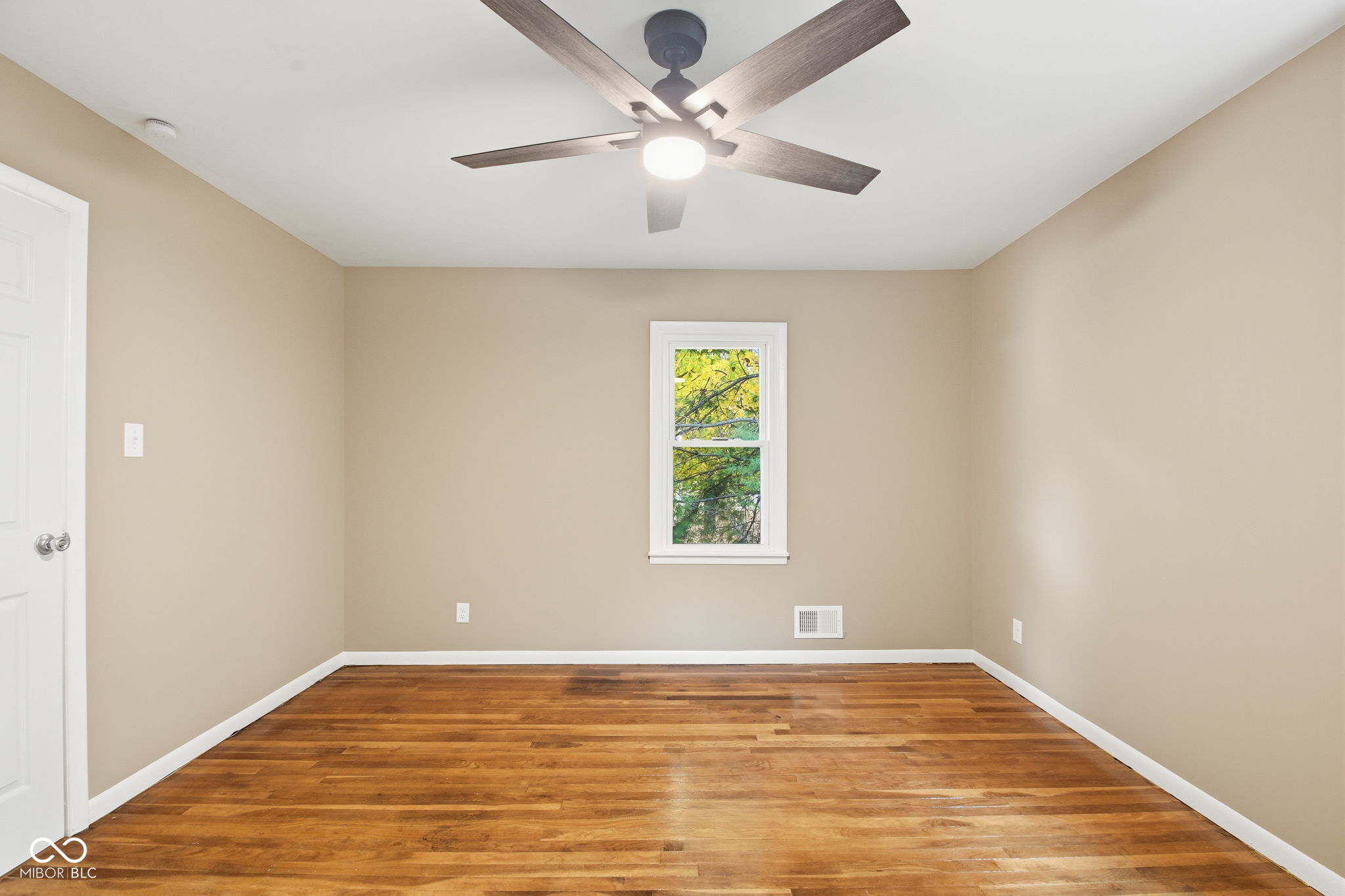 749 W Edgewood Avenue