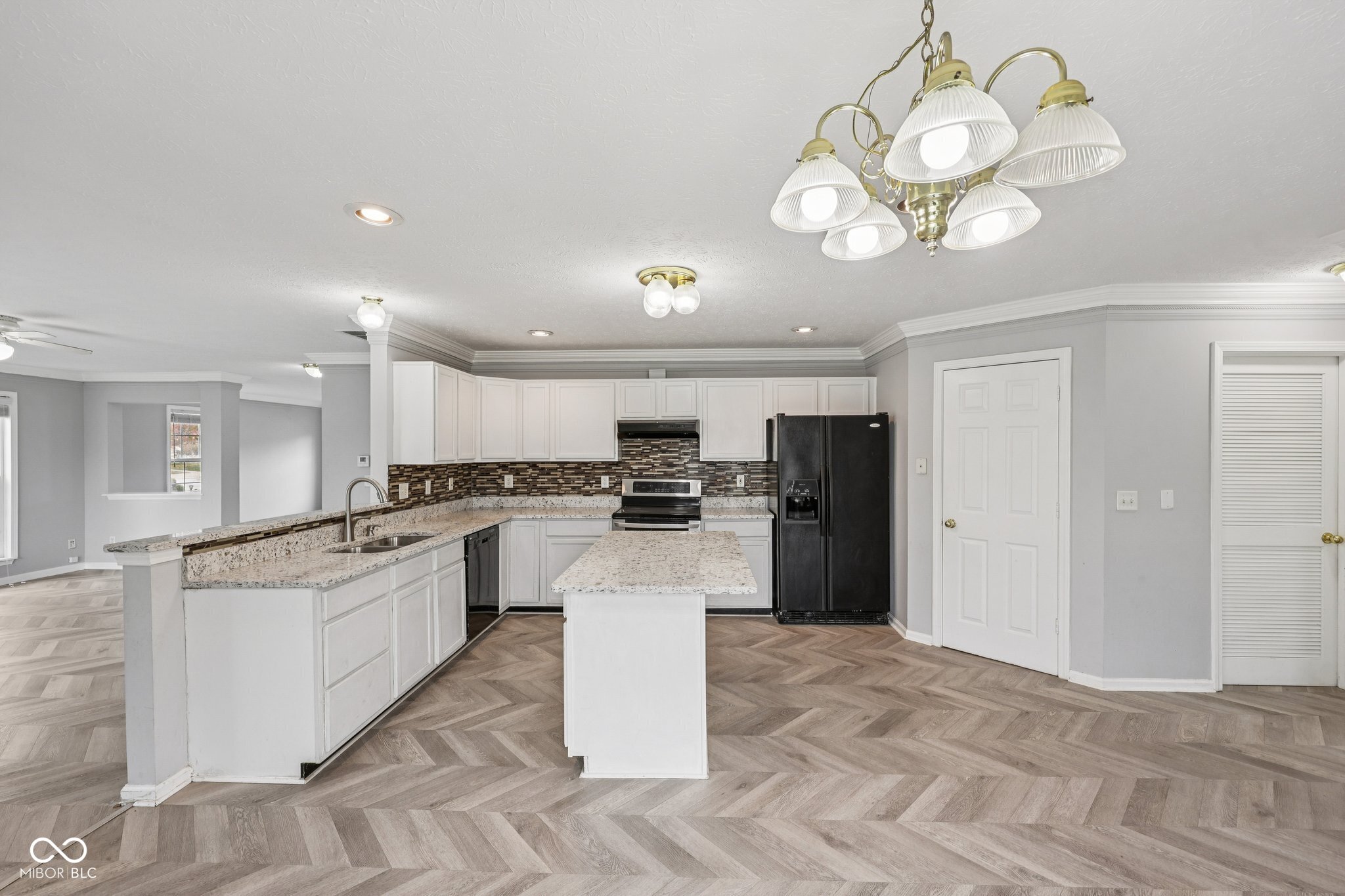 7326 Sycamore Run Drive