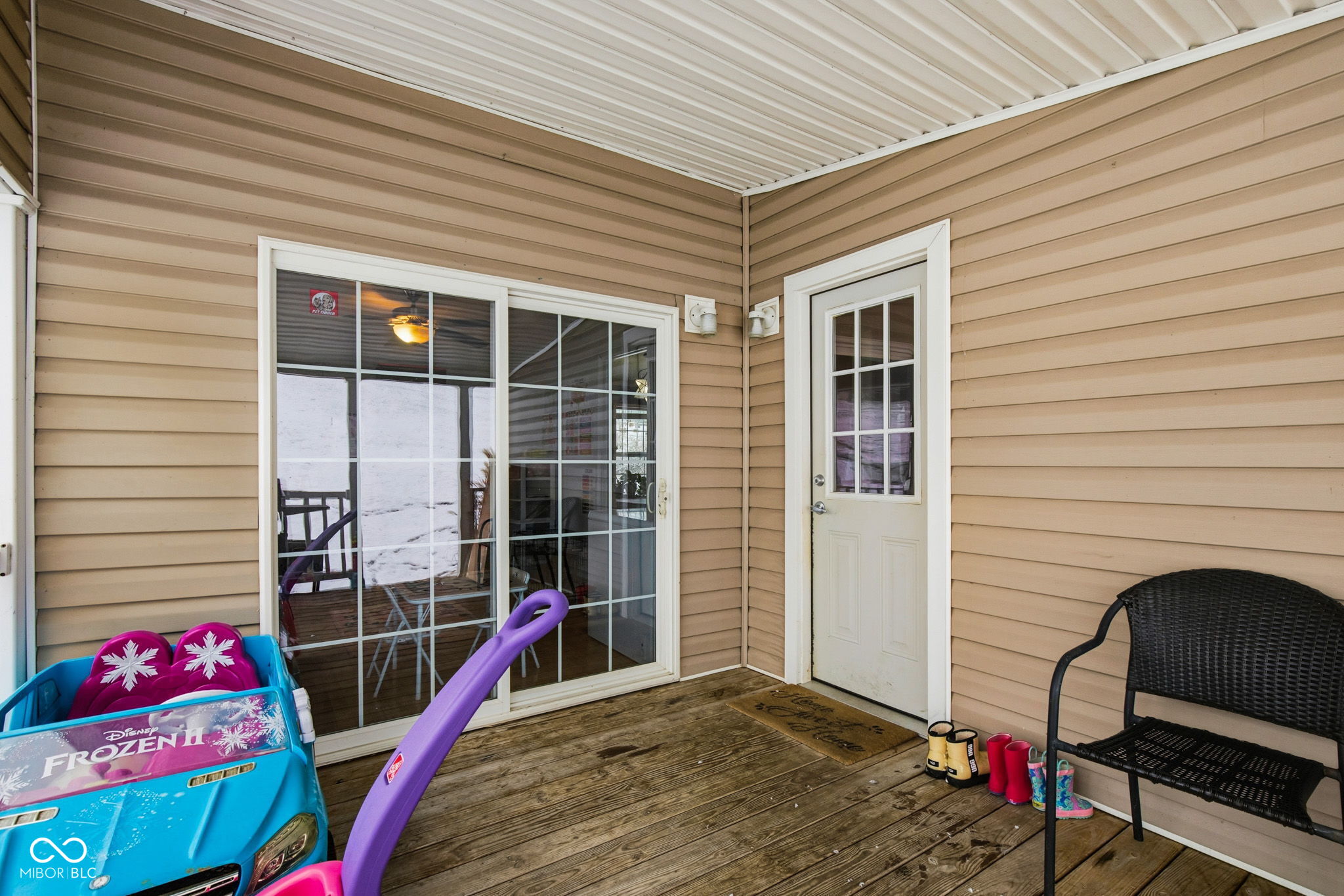 9205 S Harrodsburg Road