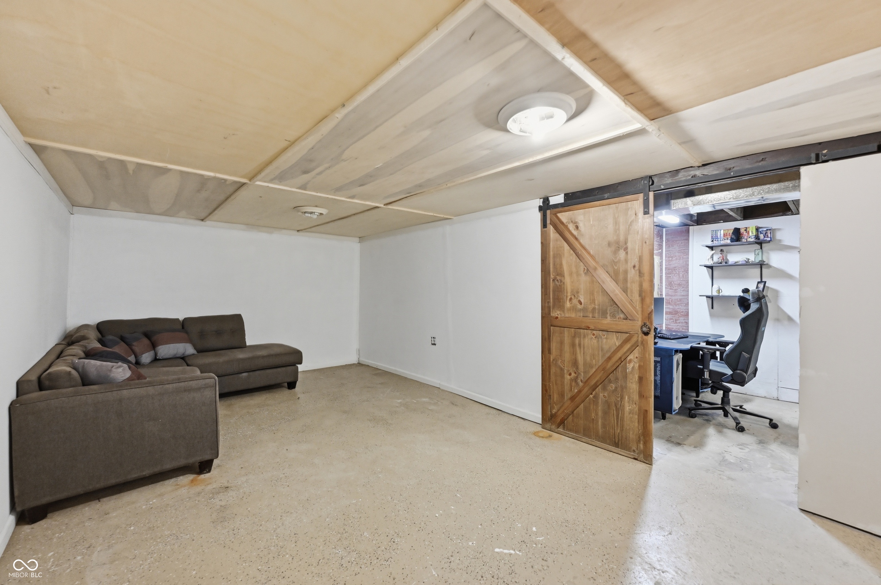 1498 Upper Schooner Road