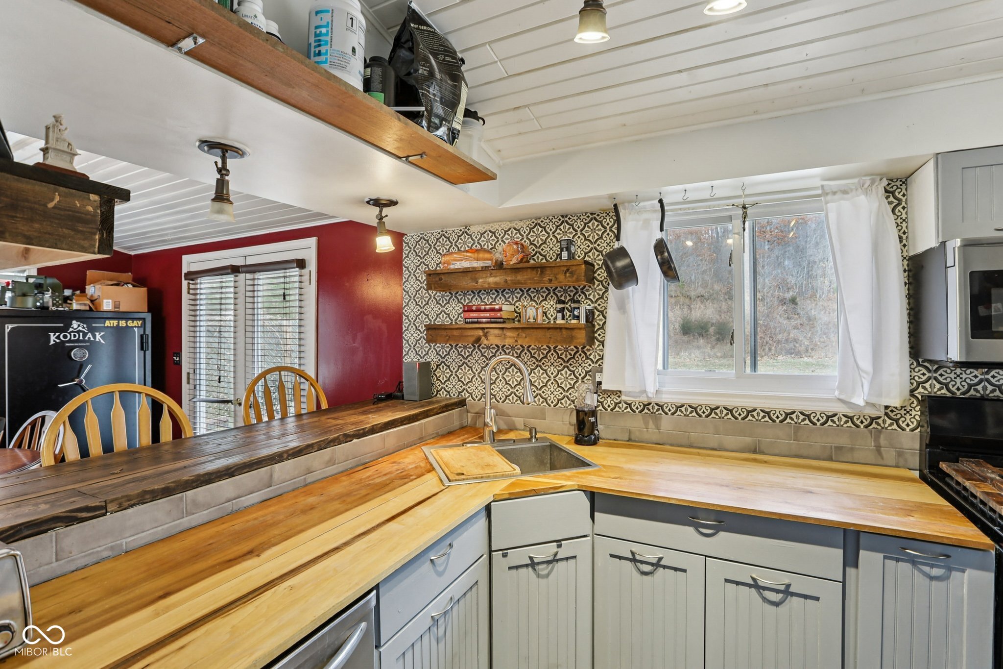 1498 Upper Schooner Road