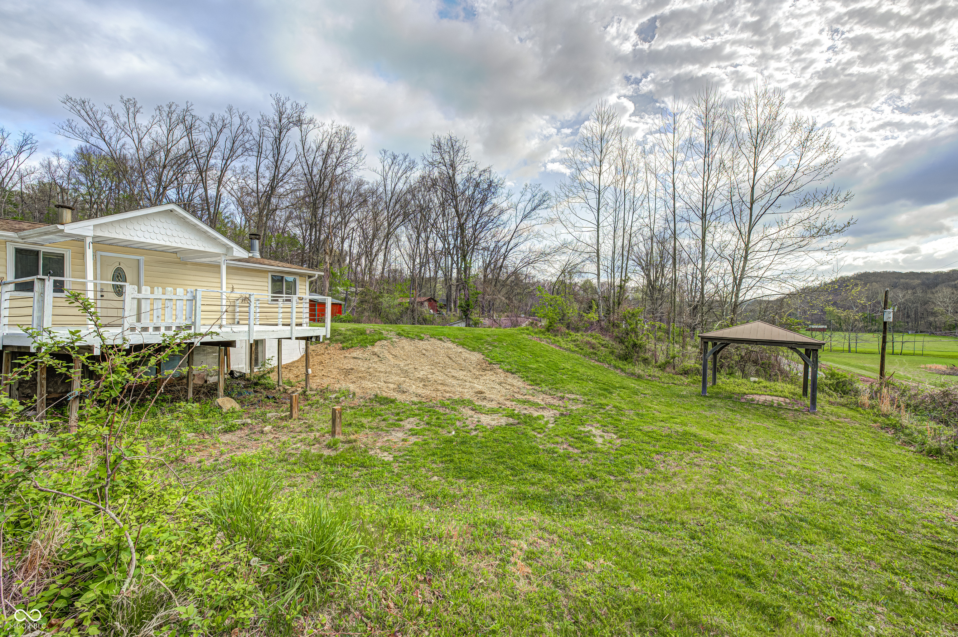 1498 Upper Schooner Road