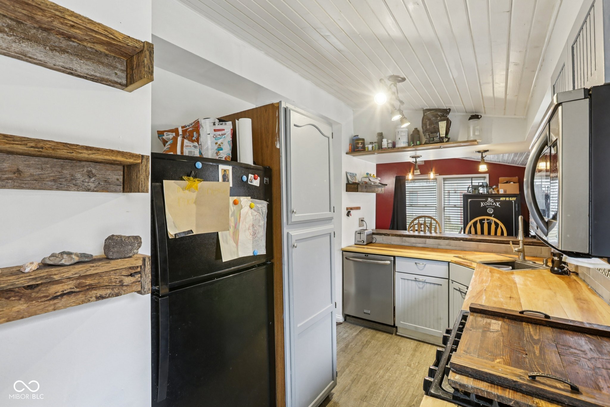 1498 Upper Schooner Road