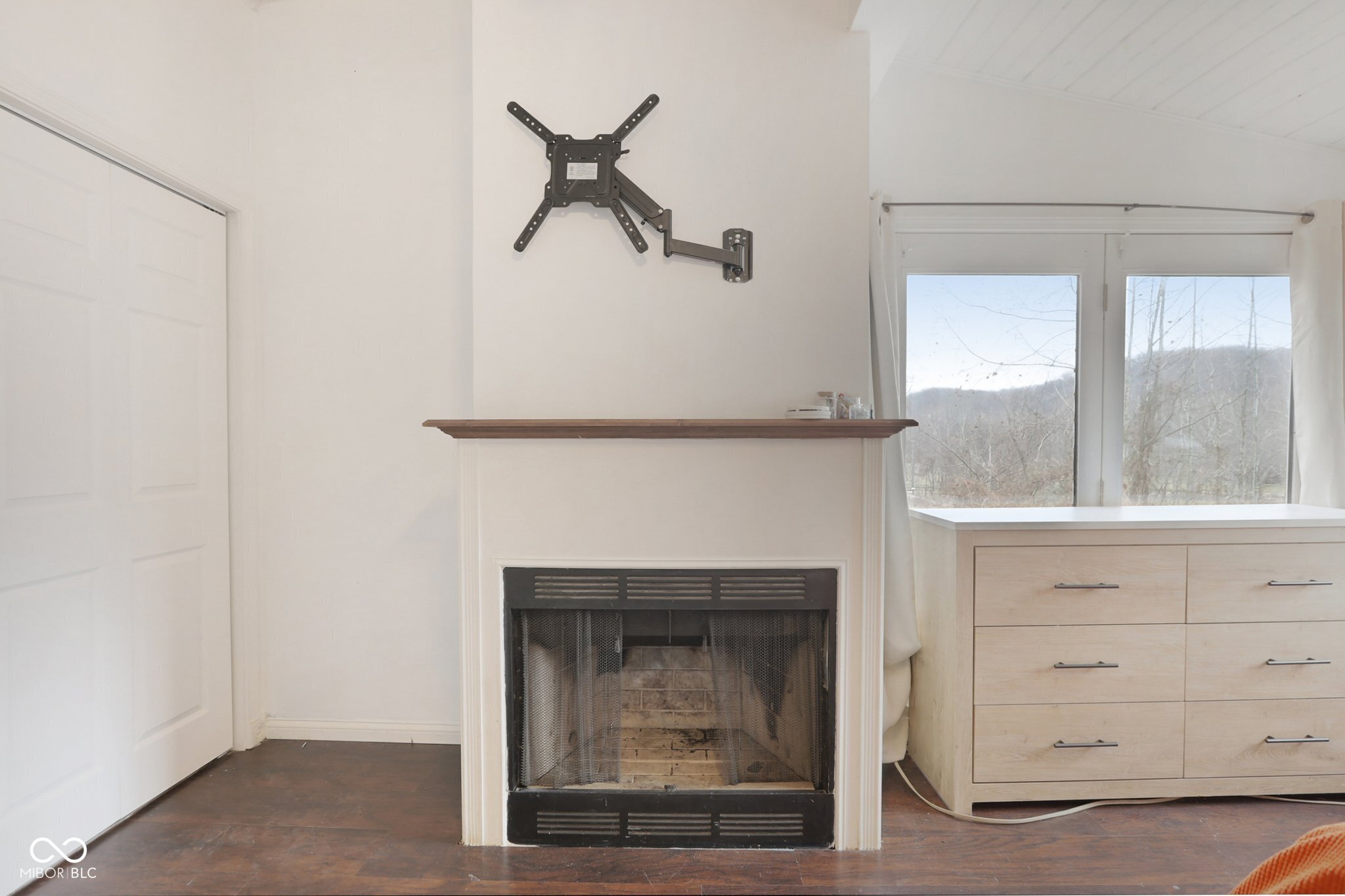 1498 Upper Schooner Road