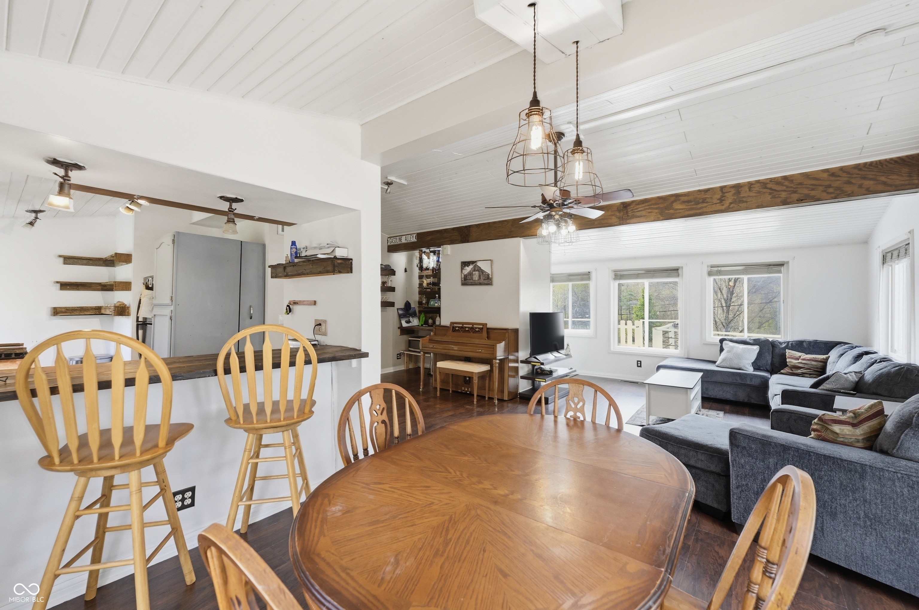 1498 Upper Schooner Road