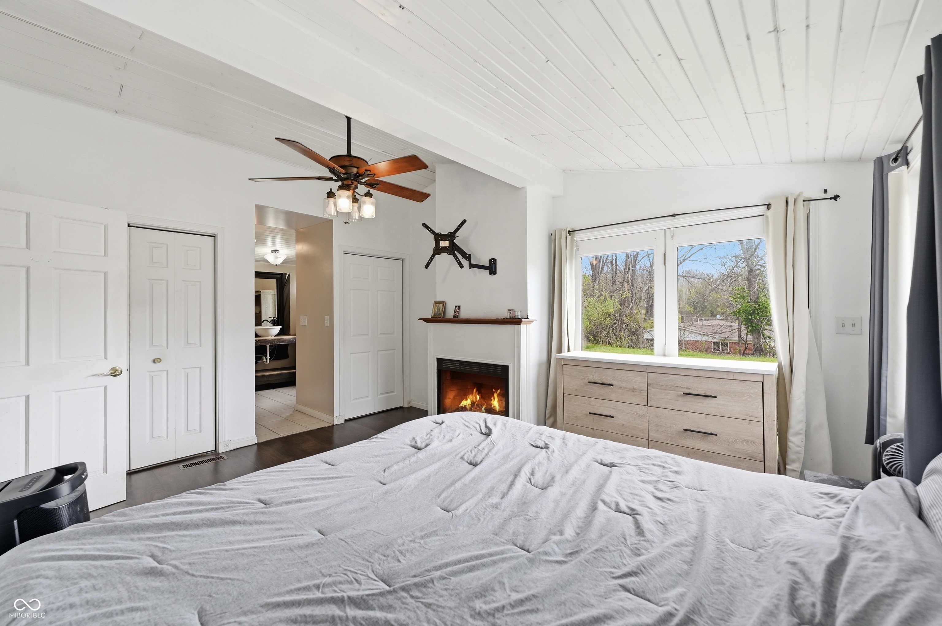 1498 Upper Schooner Road