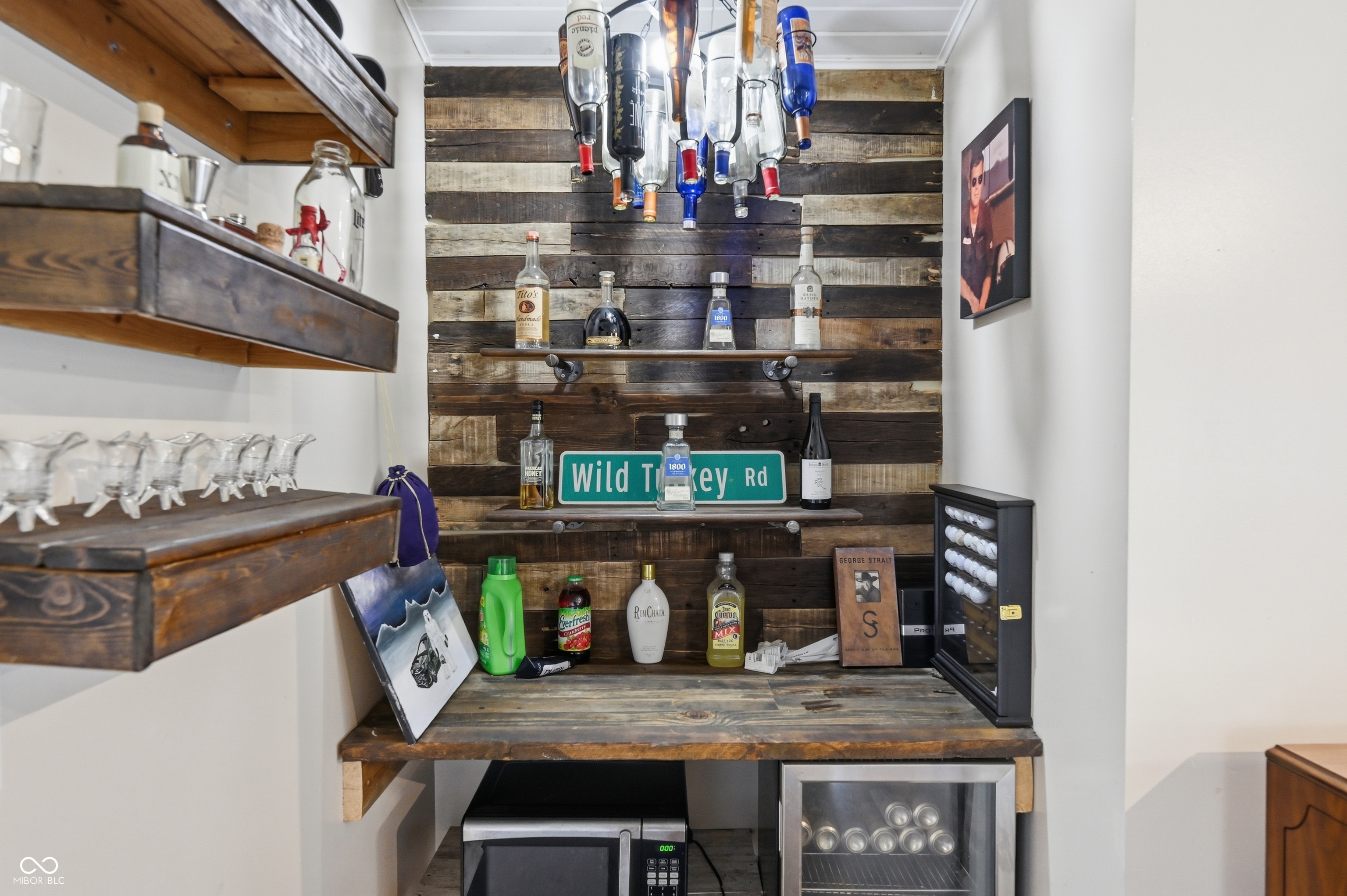 1498 Upper Schooner Road