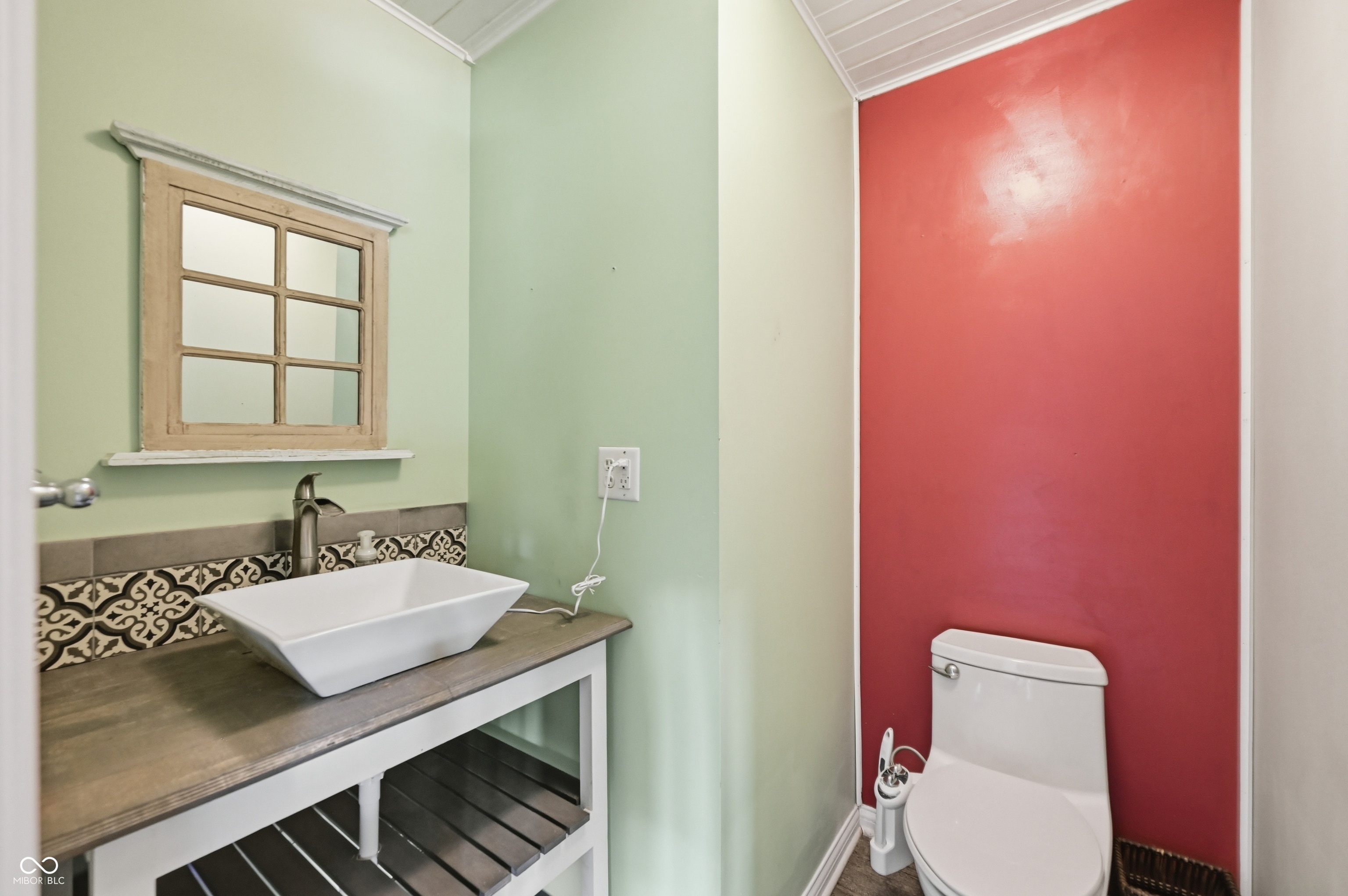 1498 Upper Schooner Road