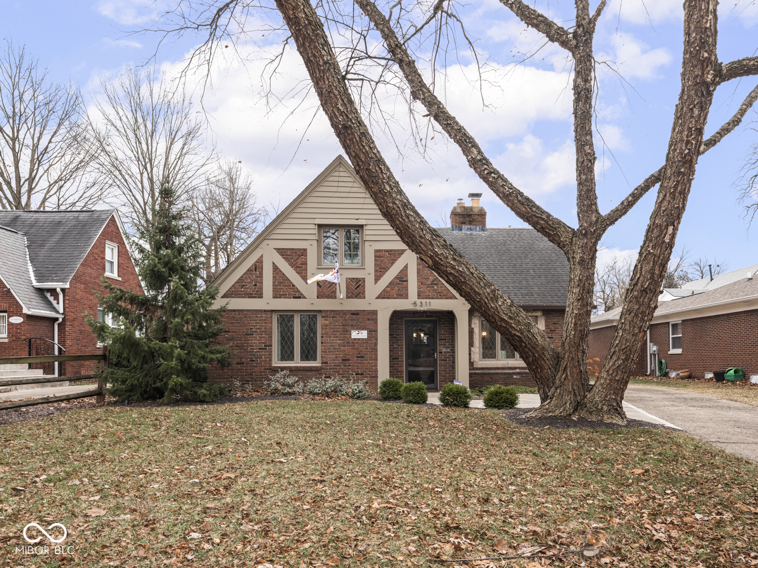 5311 E Pleasant Run Parkway South Drive