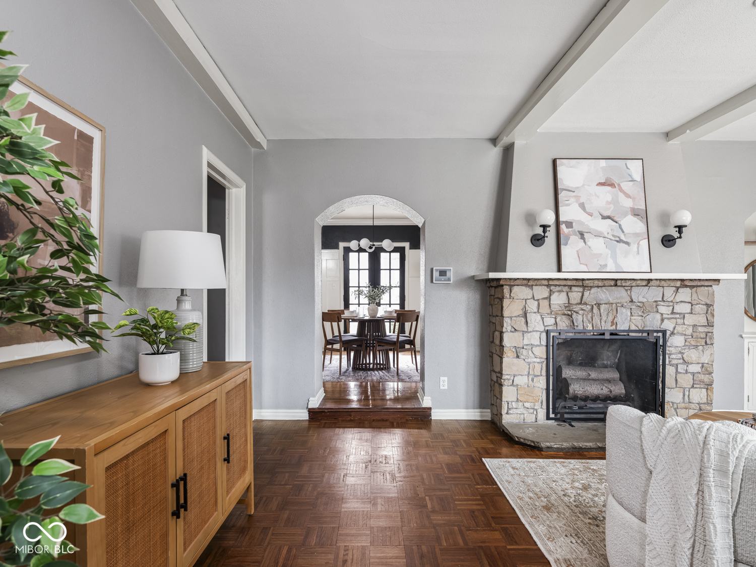 5311 E Pleasant Run Parkway South Drive