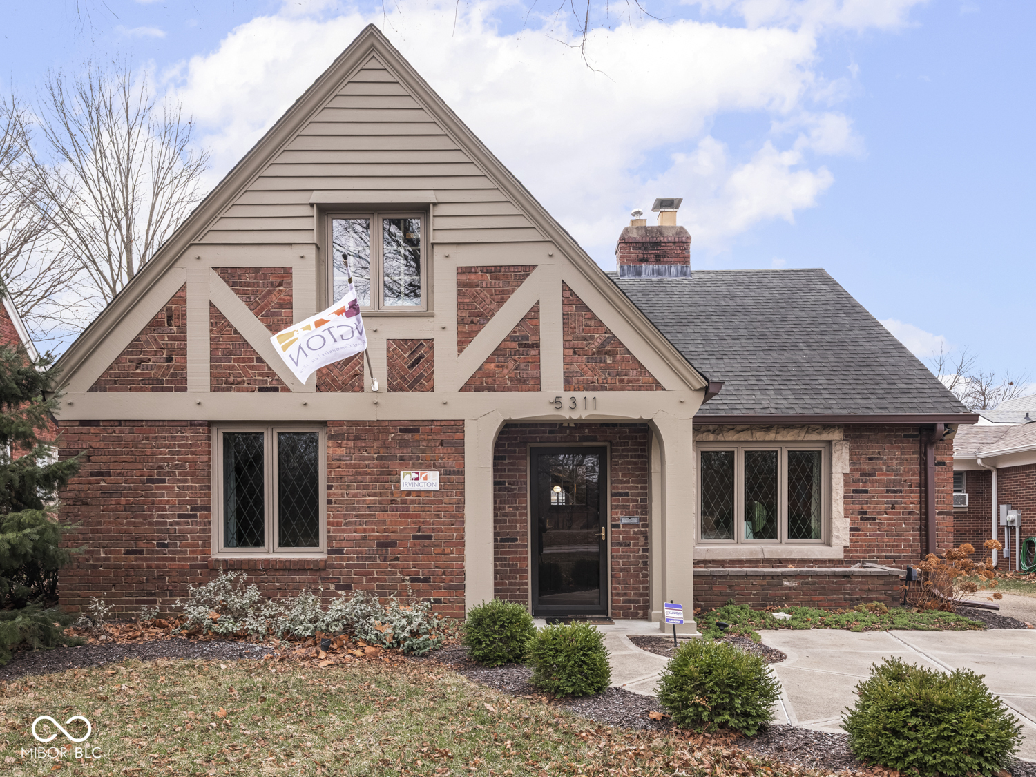 5311 E Pleasant Run Parkway South Drive