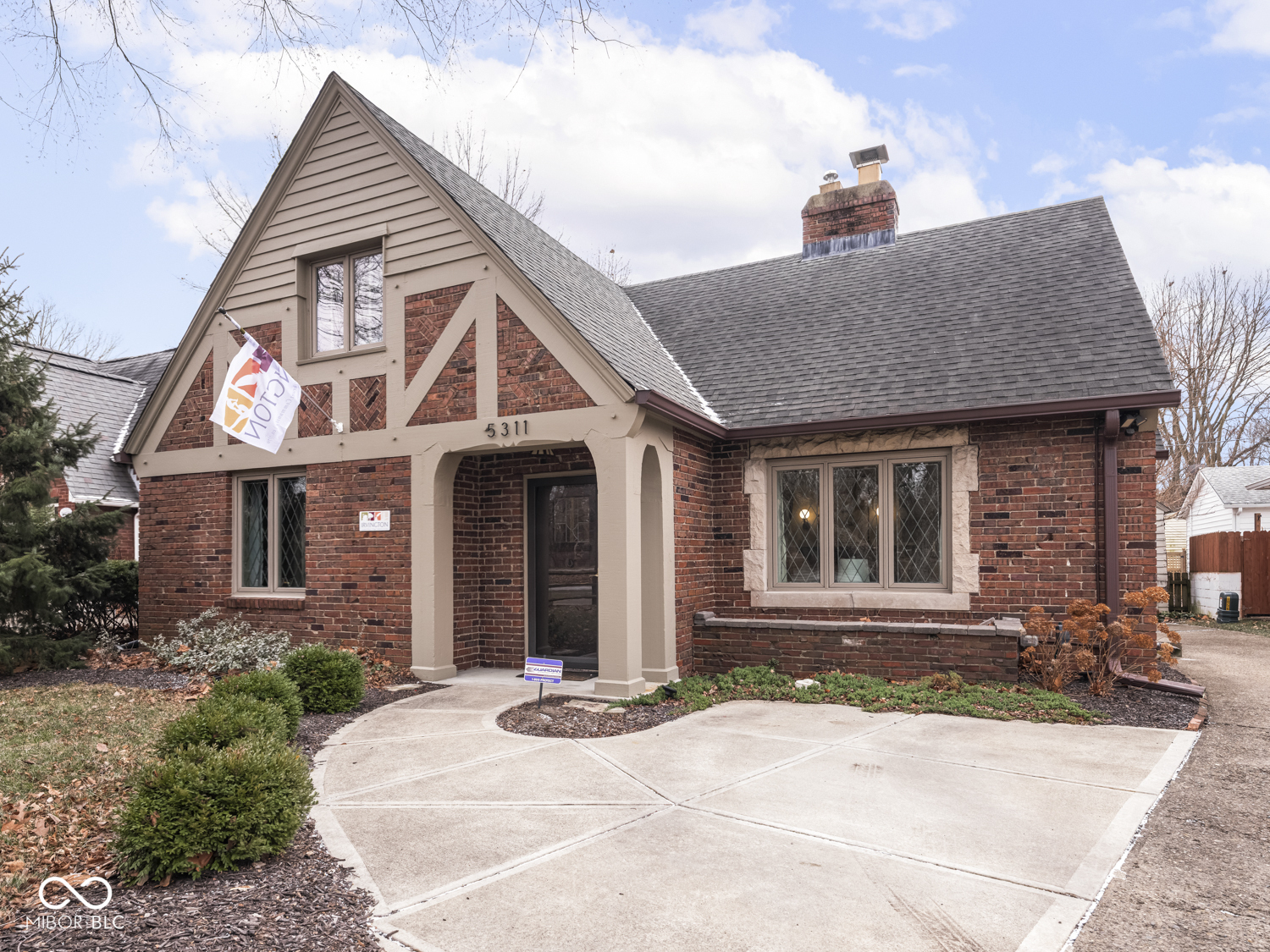 5311 E Pleasant Run Parkway South Drive