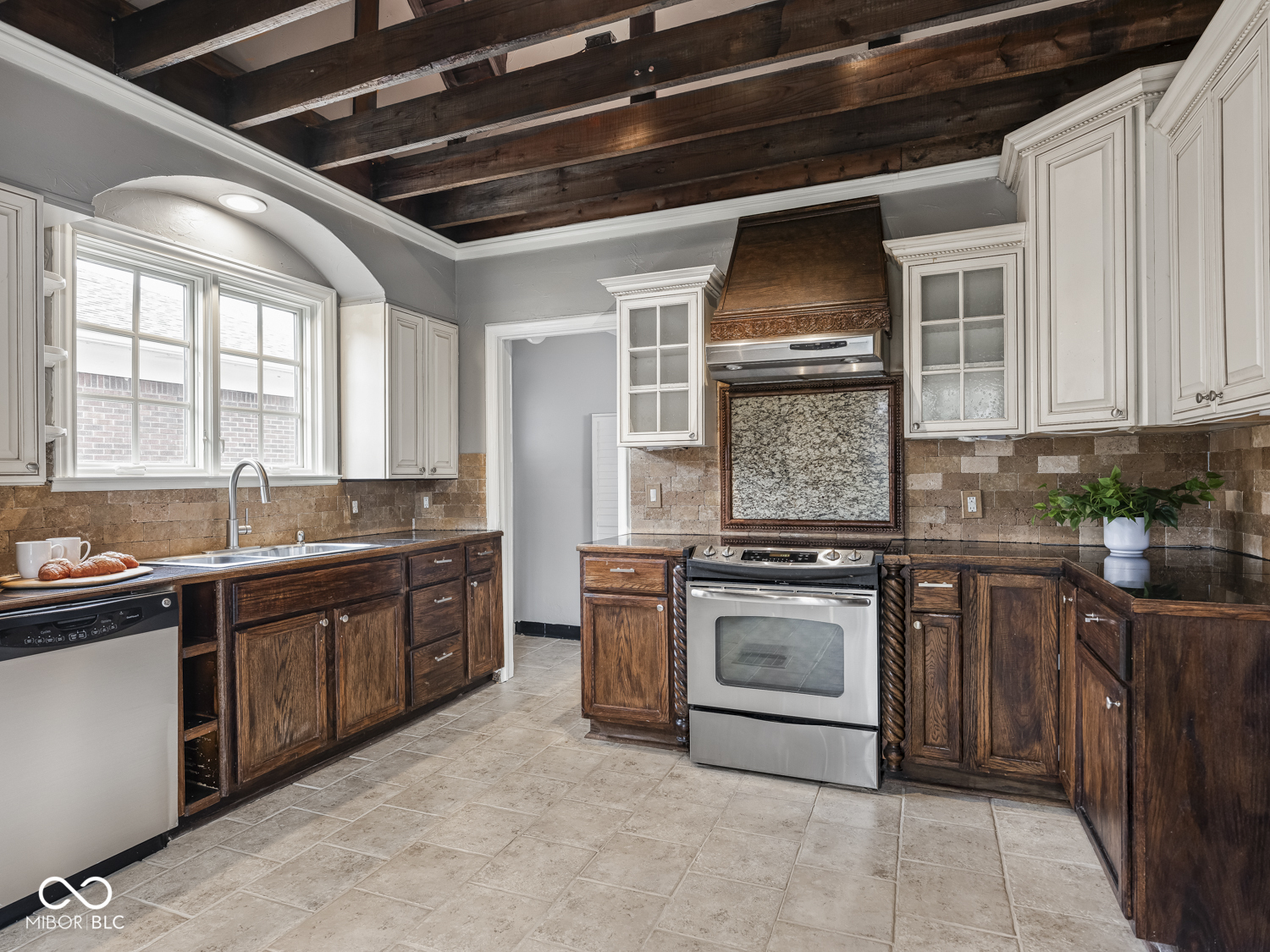 5311 E Pleasant Run Parkway South Drive