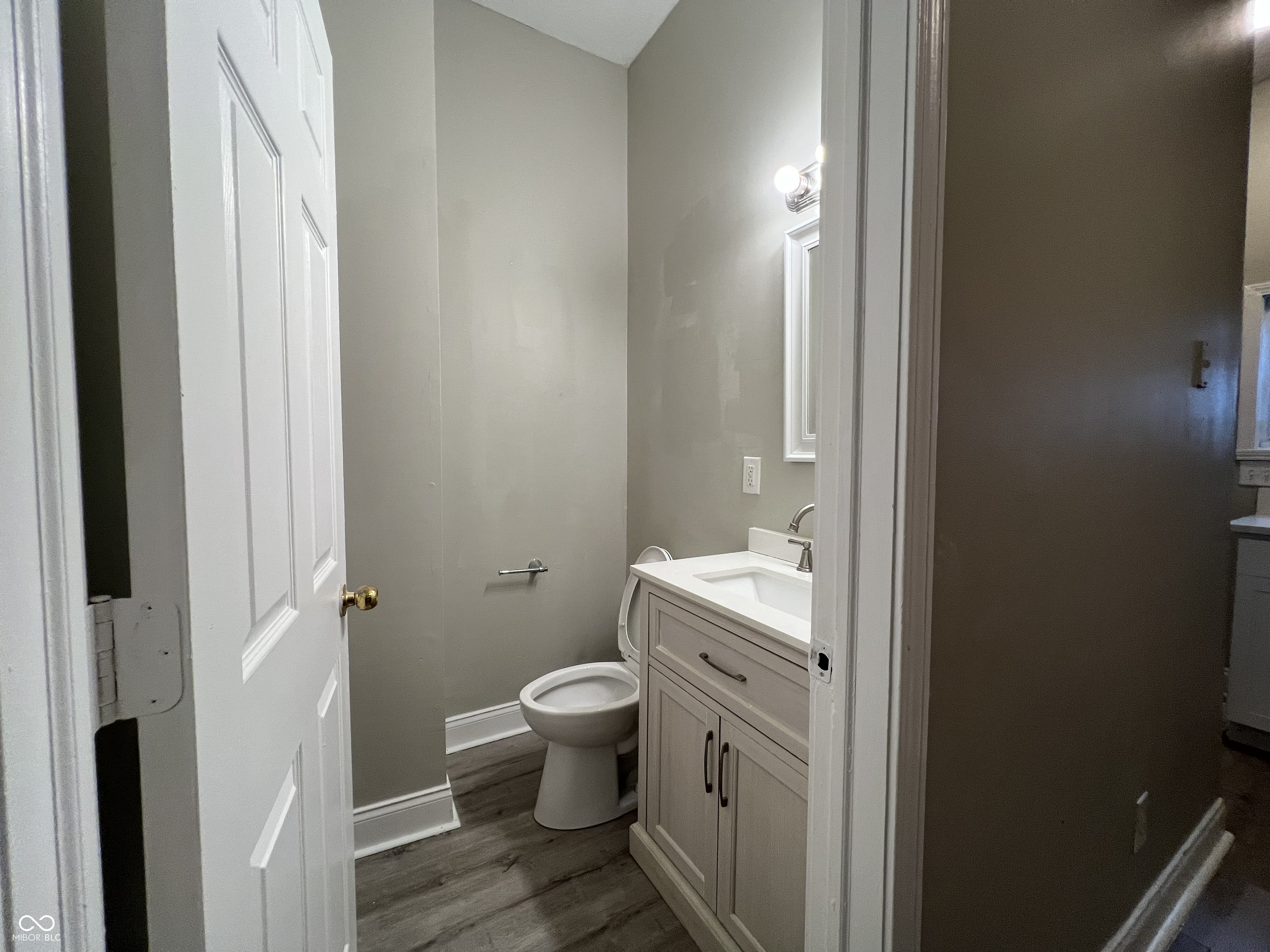 1221 Union Street Unit: 1221