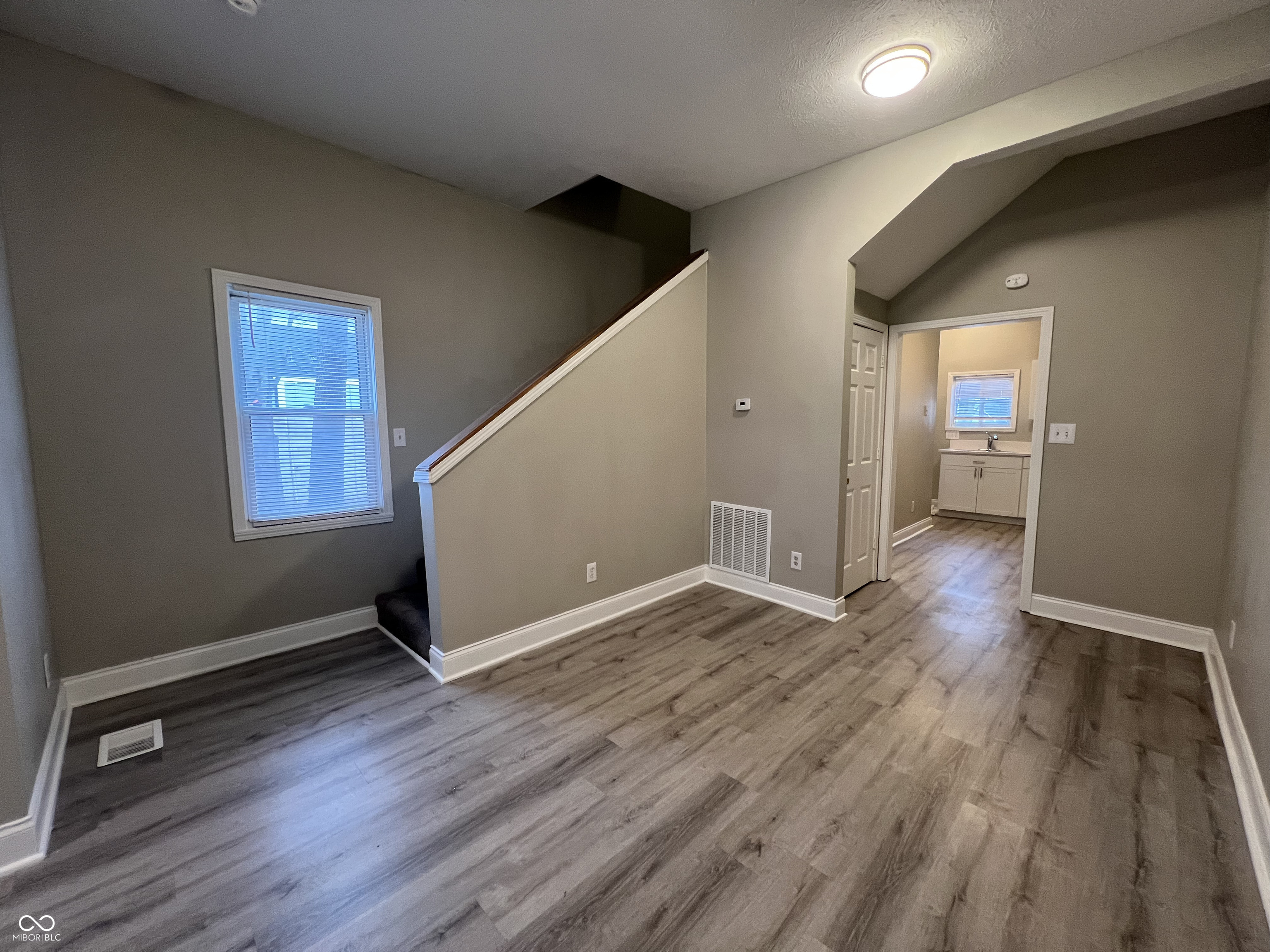 1221 Union Street Unit: 1221