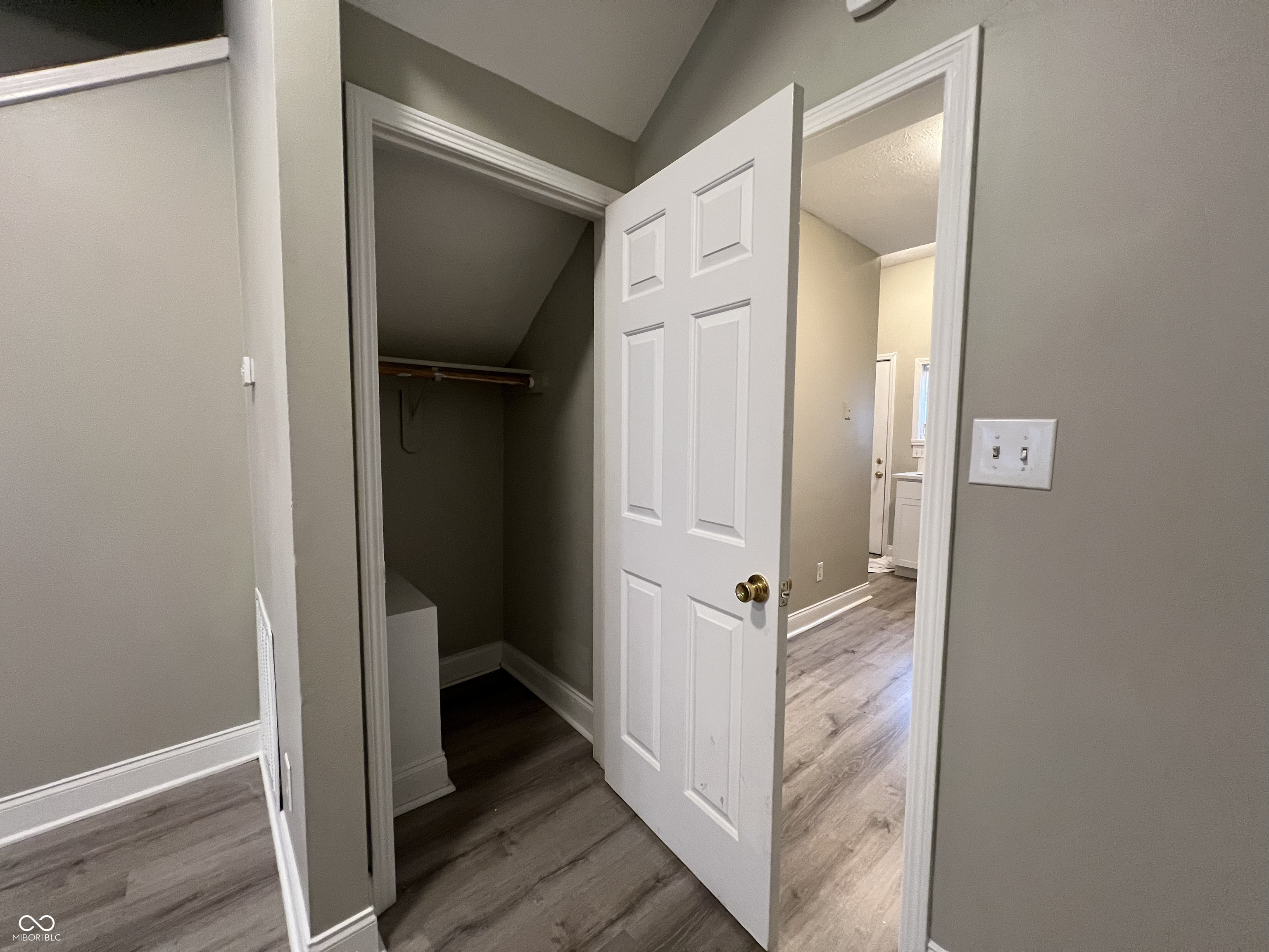 1221 Union Street Unit: 1221