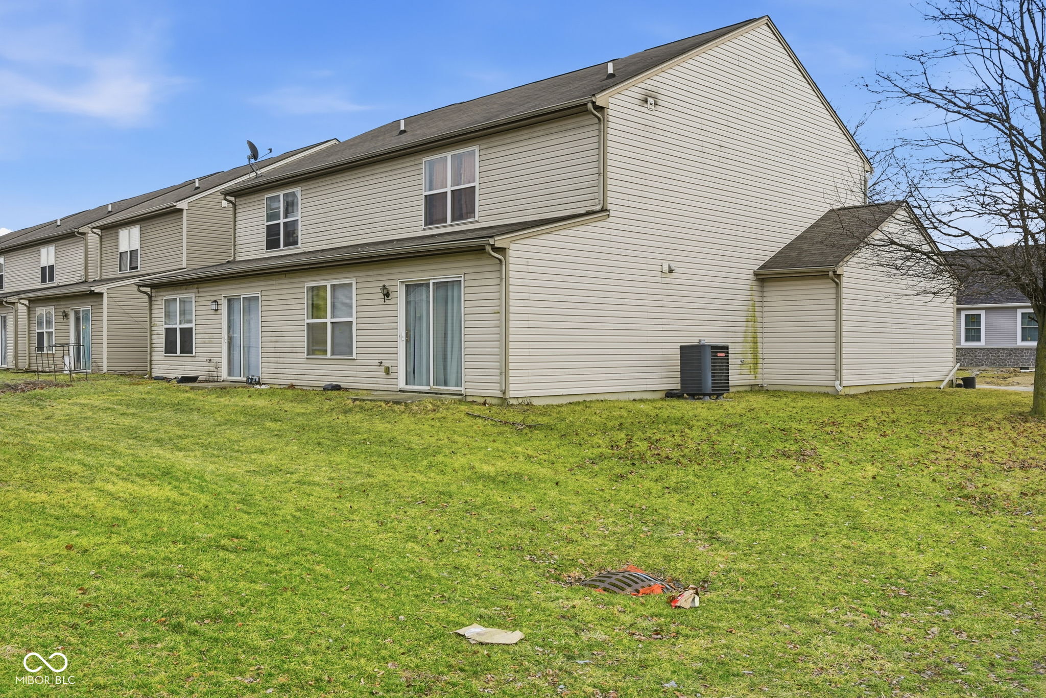 7746 Mountain Stream Way