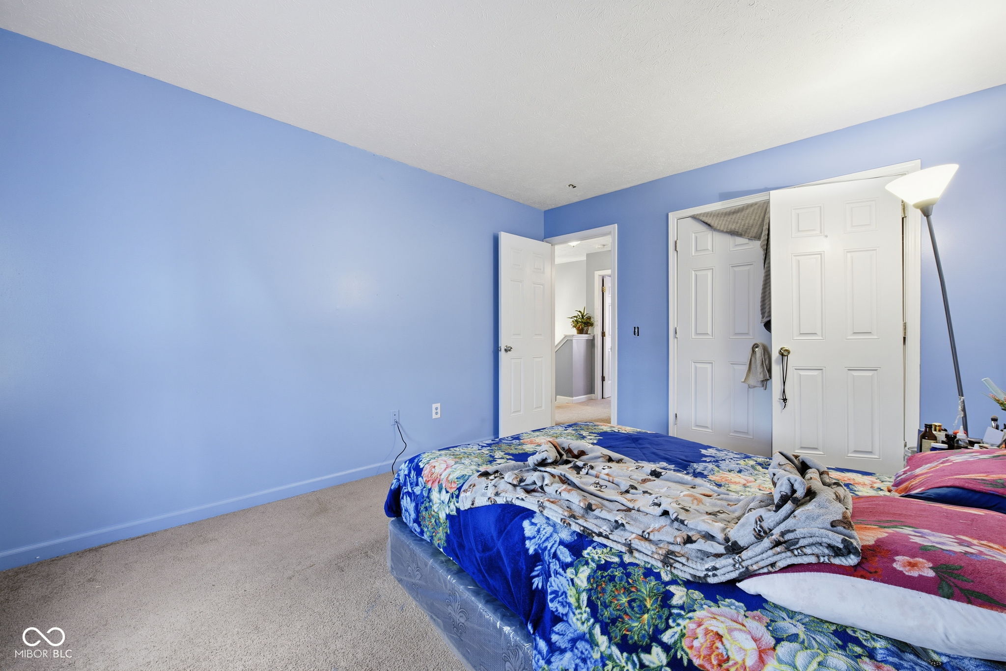 7746 Mountain Stream Way