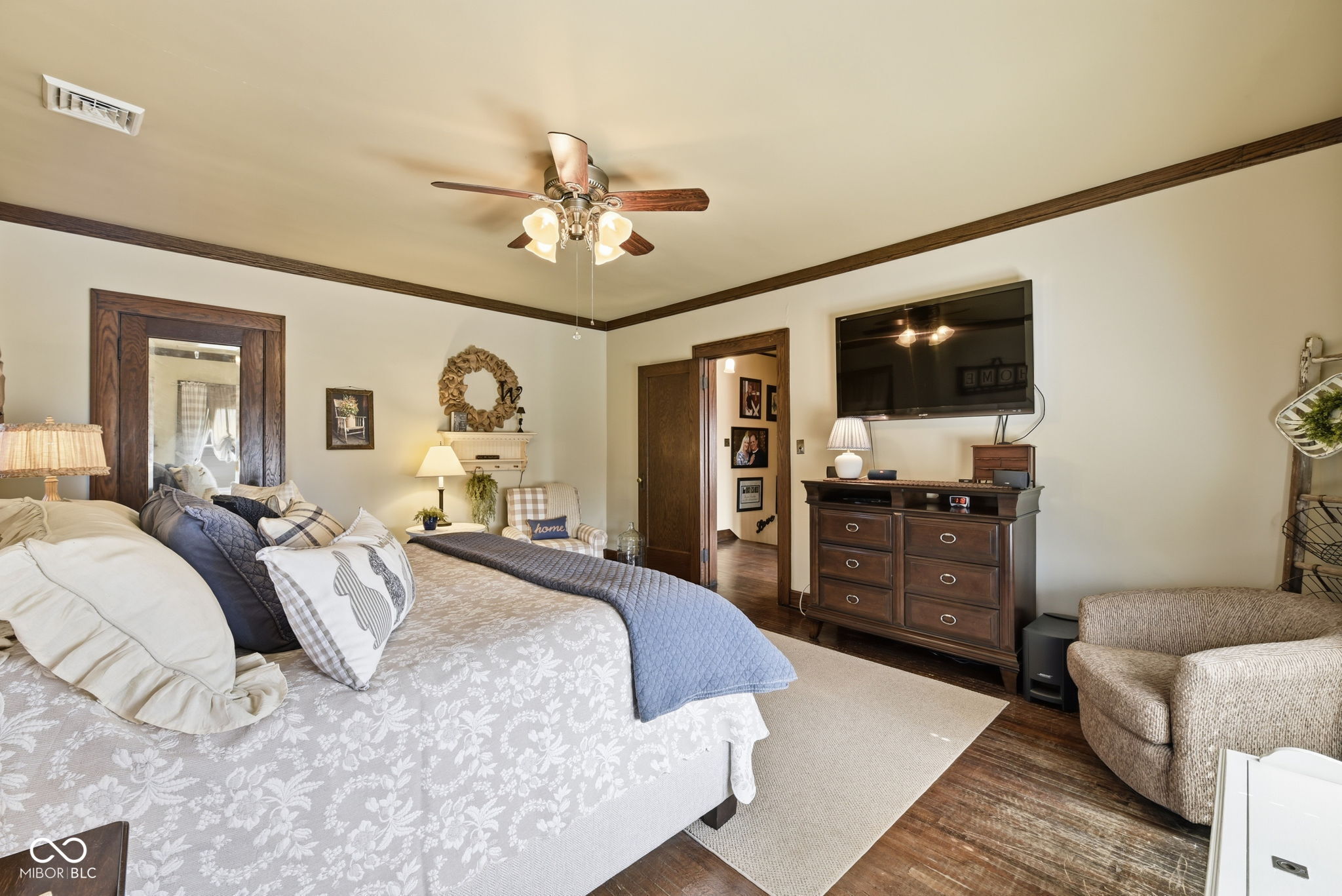 460 E Washington Street