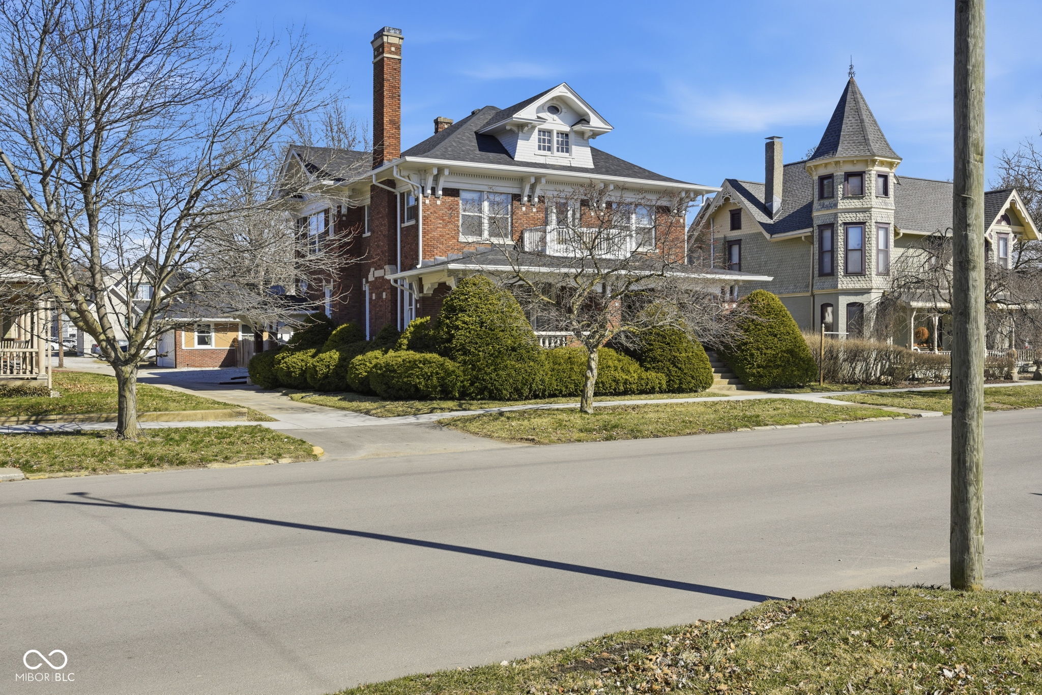 460 E Washington Street