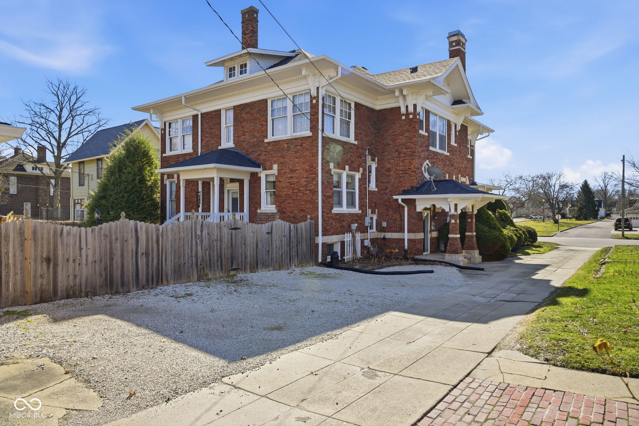 460 E Washington Street